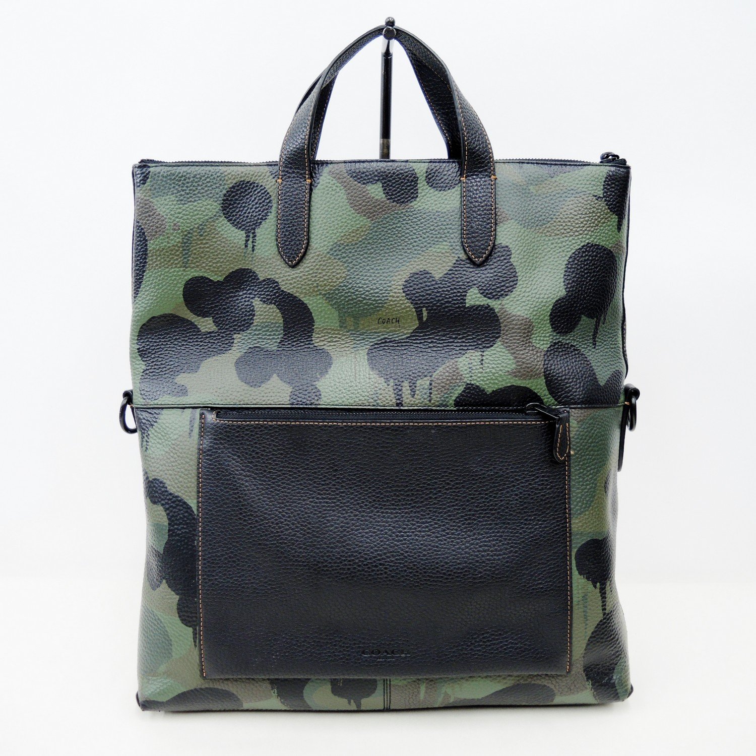 COACH Camo and Black 'Manhattan' Foldover Tote Bag — Seams to Fit Women's  Consignment