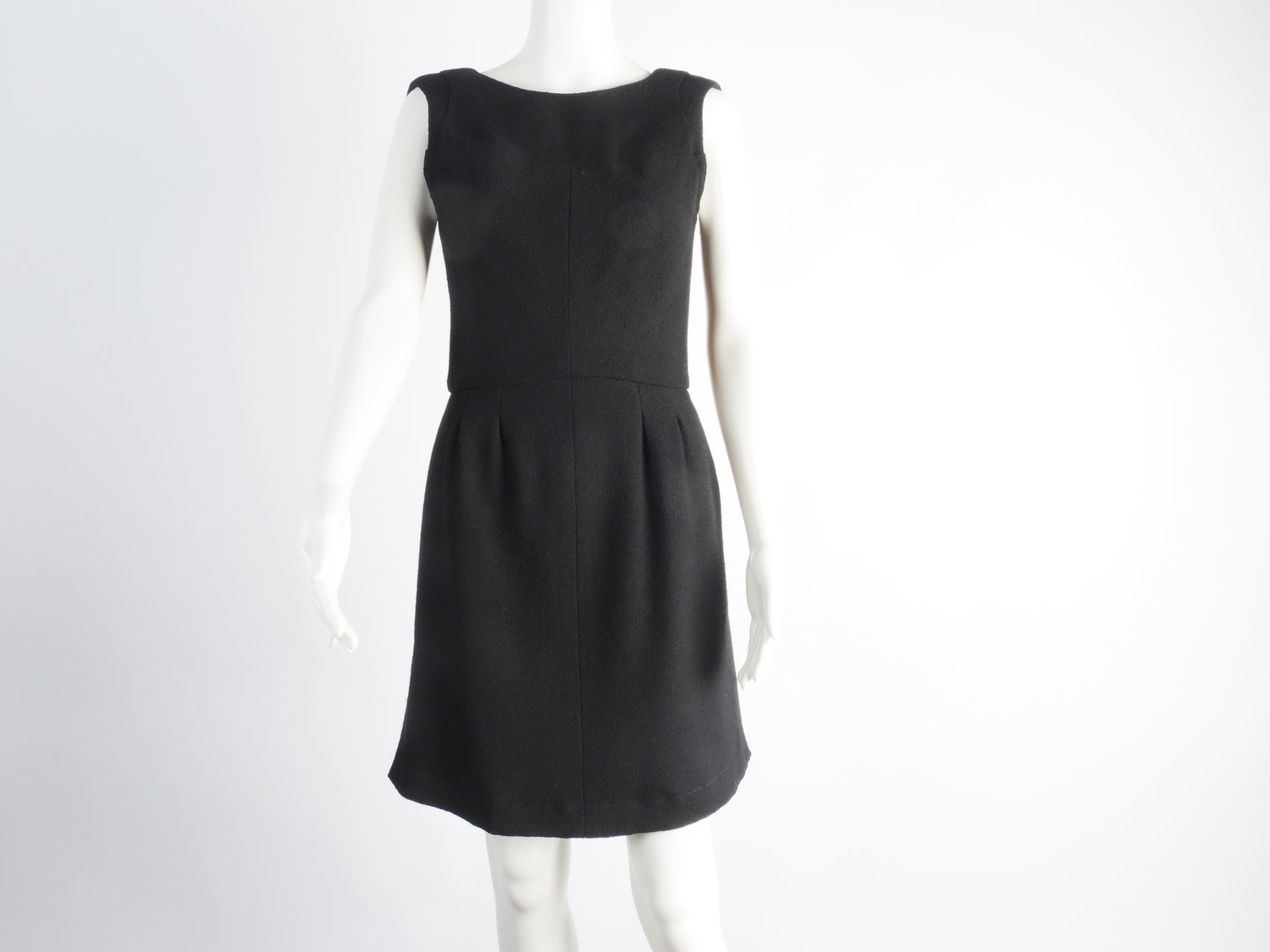 CHANEL Vintage Black Wool Cocktail Dress (2-4) — Seams to Fit
