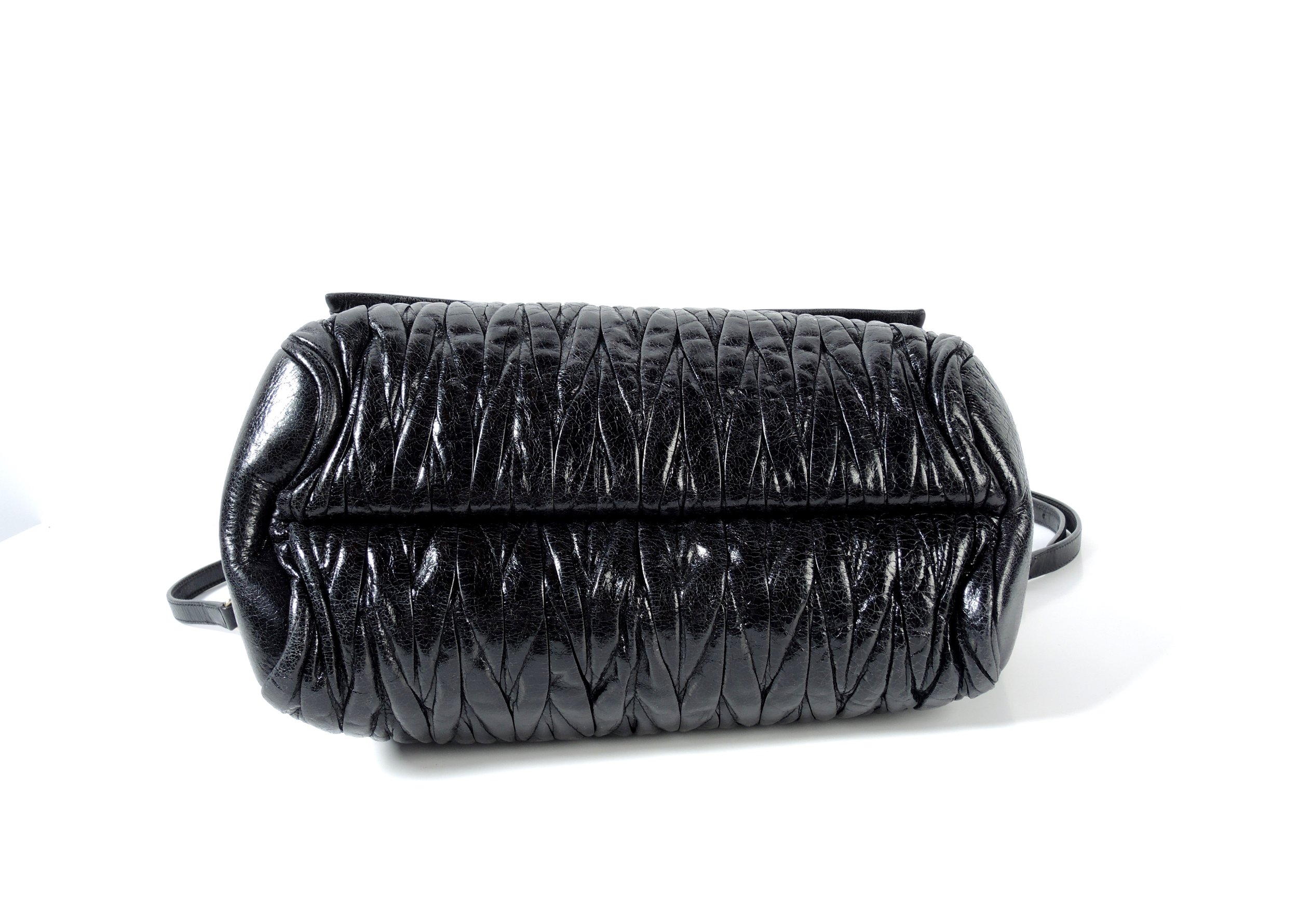 MIU MIU WOMAN BLACK SHOULDER BAGS - MIU MIU - SHOULDER BAGS