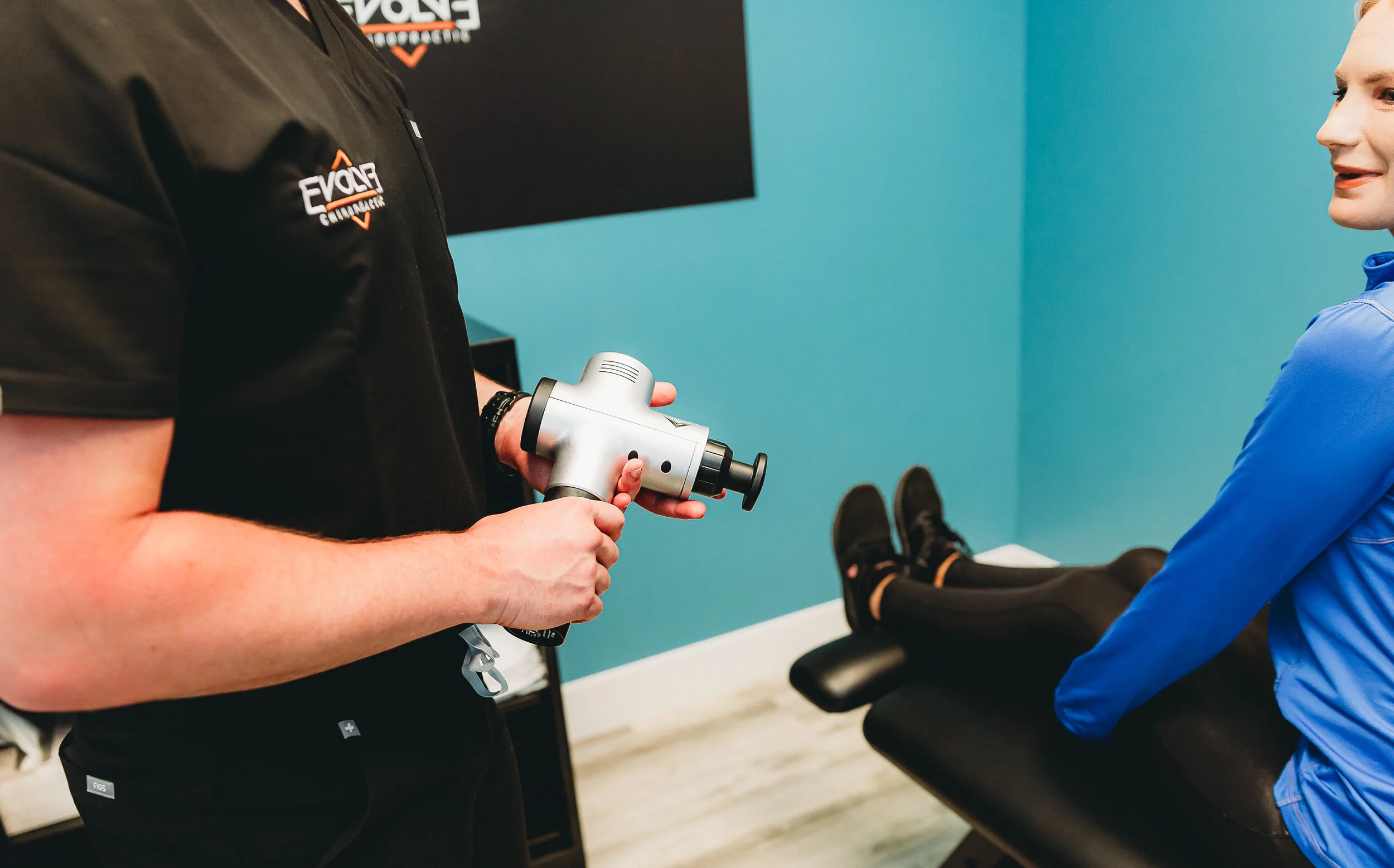 Percussion Therapy, Vibratory Therapy, Improve Blood Flow, Numb Pain