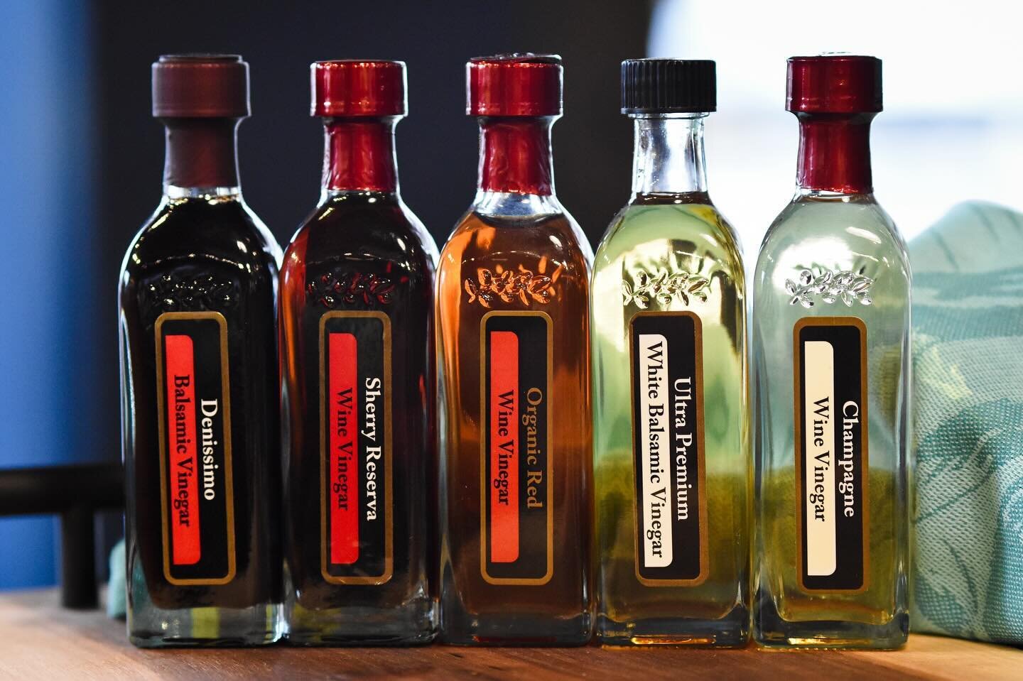 Have you tried any of our specialty vinegars? In this lineup of decadent flavours we have Denissimo, Sherry Reserve, Organic Red Wine, Ultra Premium White balsamic, and Champagne wine vinegar! These are fantastic when you need just a drop of luxury ?