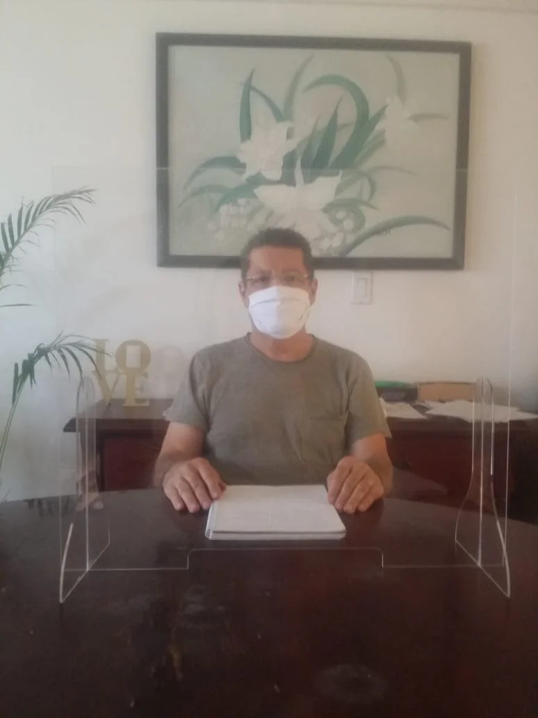 Mampara de Acrilico para Escritorio