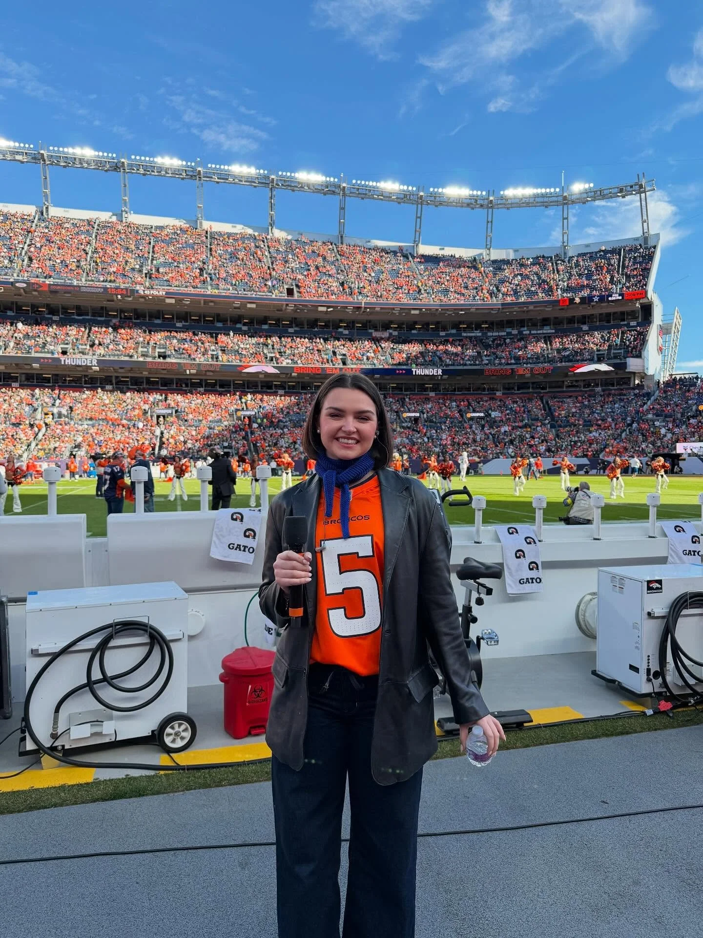 Such a treat to be home for the day to sing the National Anthem for the Broncos! Thank you @broncos for flying me out and for treating my fam to the coolest day ever. Another huge thank you to @denvercenter education for being the gift that keeps on 