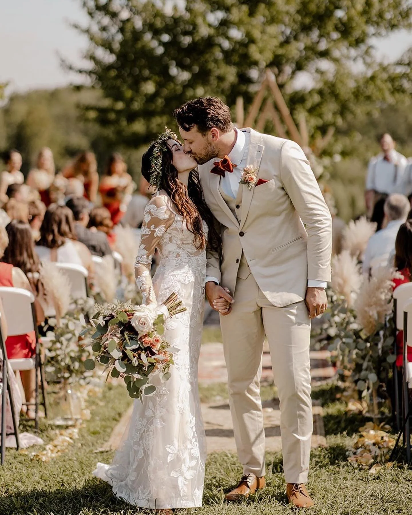 ✨ Mr + Mrs Hughes ✨

This has to be the most fun wedding I&rsquo;ve photographed! The whole day was filled with pure joy! Enjoy the photo overload because I had the hardest time choosing!🤪

Taylor and Derek are two of the sweetest people I know. I a
