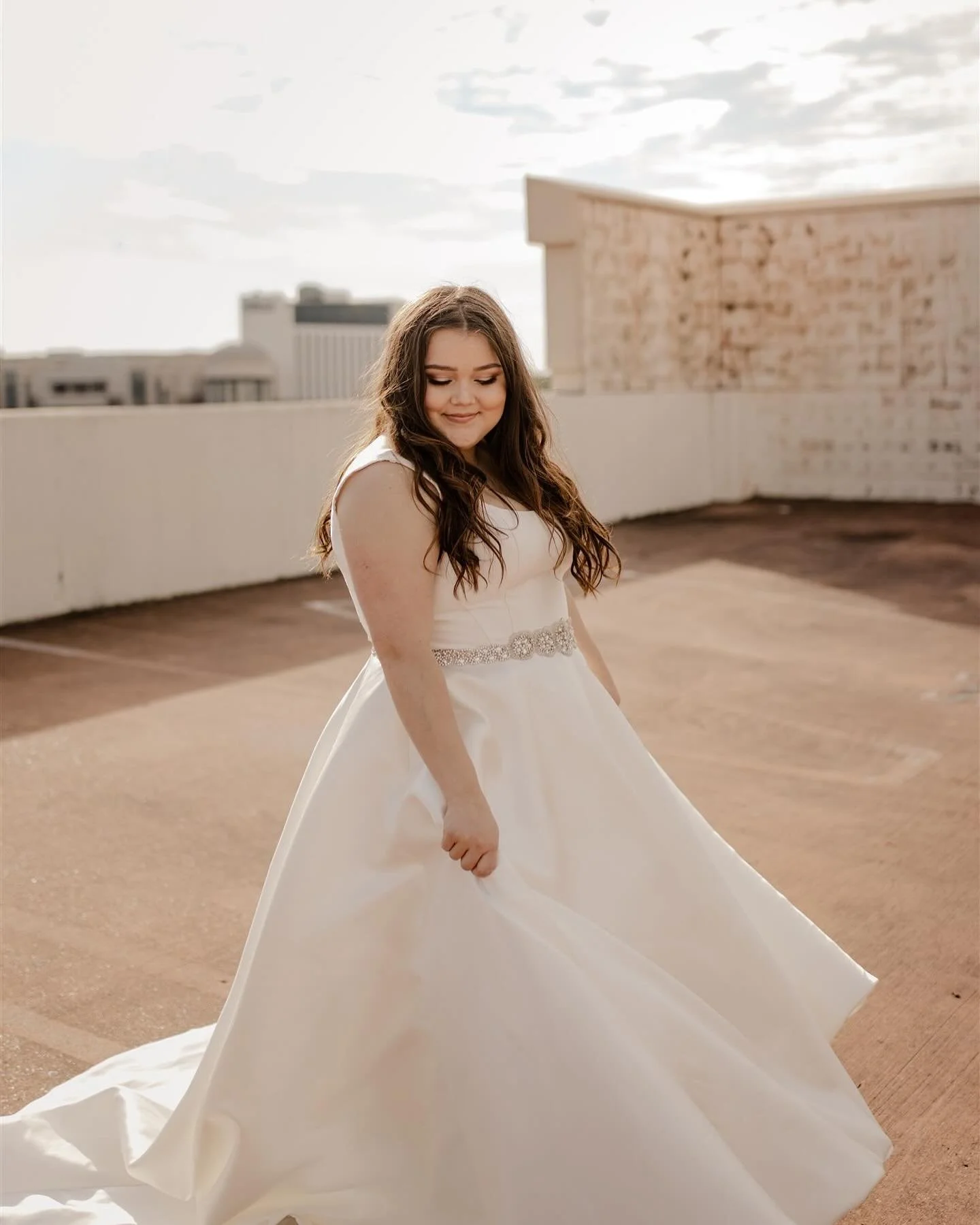 Makenzi ✨

How beautiful is she?! Just the sweetest bride!

&bull;
&bull;
&bull;
&bull;
&bull;
&bull;
#radlovestories #authenticlovemag #radcouples #loveintentionally #anotherwildstory #chasinglight #losangelesweddingphotographer #californiaweddingph