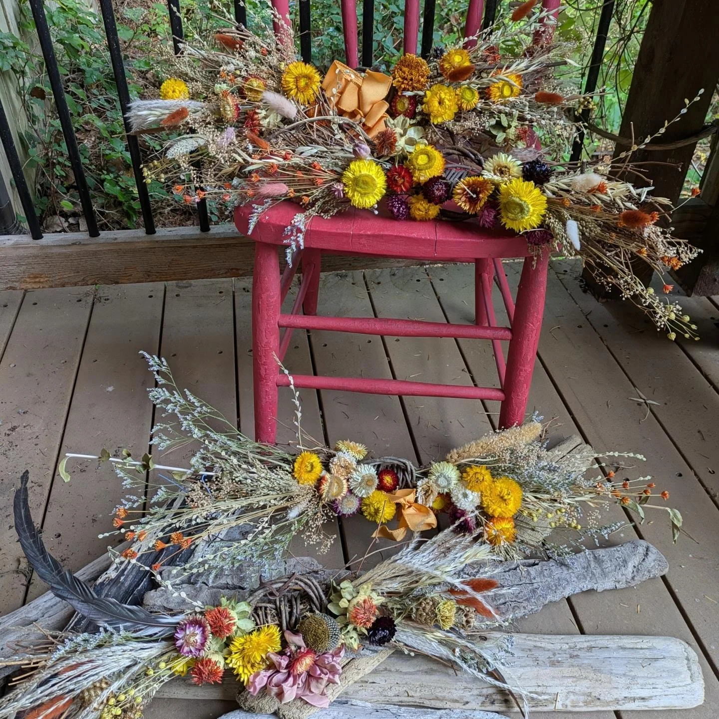 Hello Friends, 

Autumn Table Runners to complete your holiday table or to adorn your front door. 

Be Brave. Be Kind. 

Love, Jane