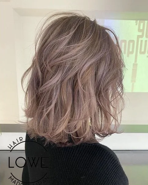 【LOWEなつみ】春カラーピンクベージュ外ハネ 無造作ウェーブ：L064455186｜ルーヴェ(LOWE)のヘアカタログ｜ホットペッパービューティー.jpg