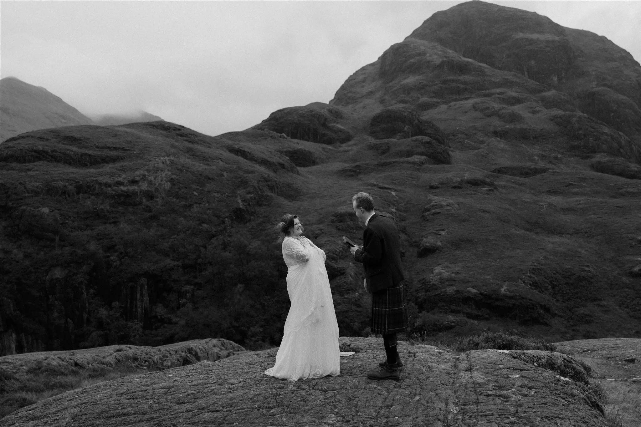 Glencoe Elopement Handfasting Ceremony 15.jpg