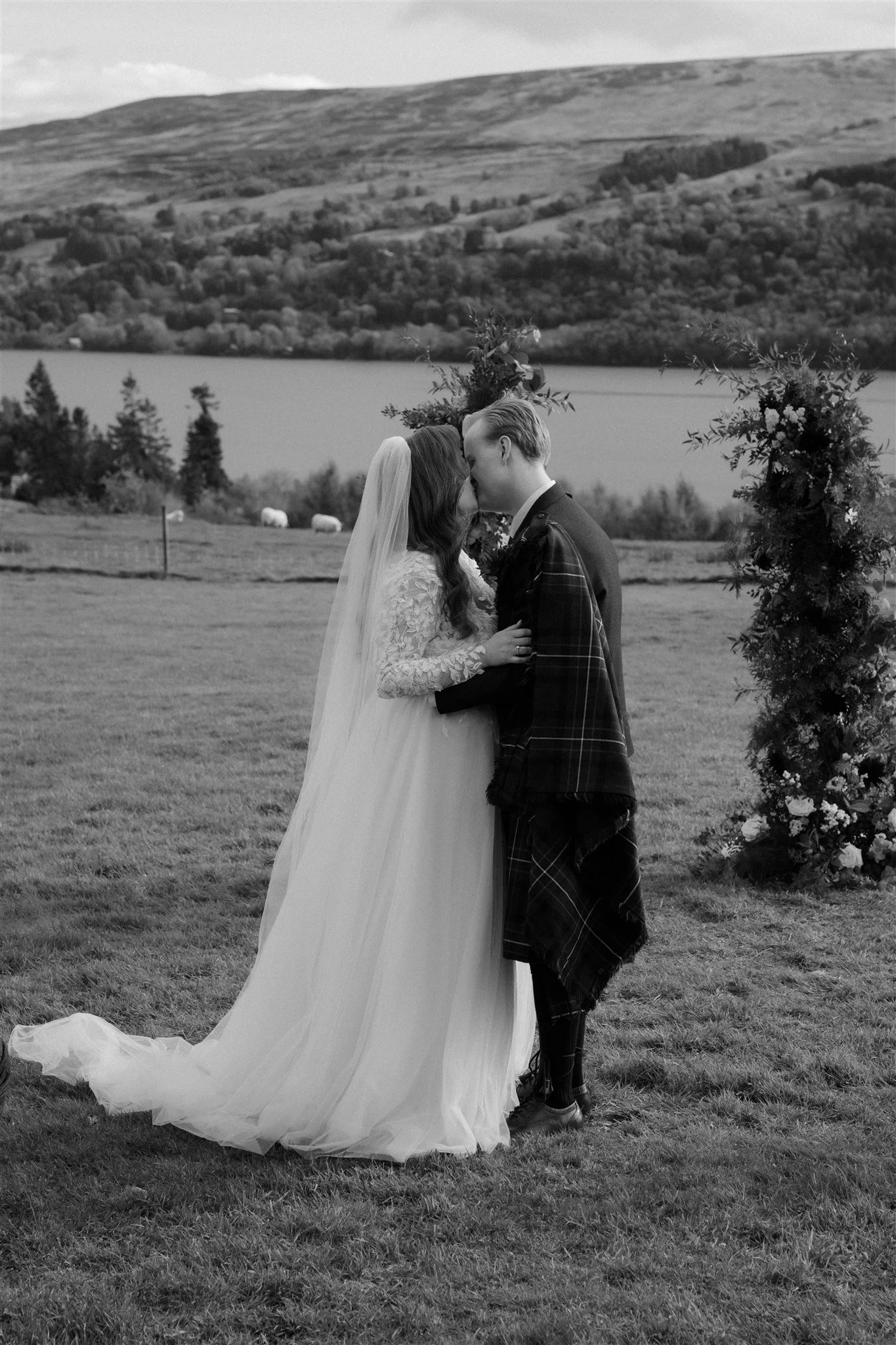 Boreland Loch Tay Wedding Photography 51.jpg