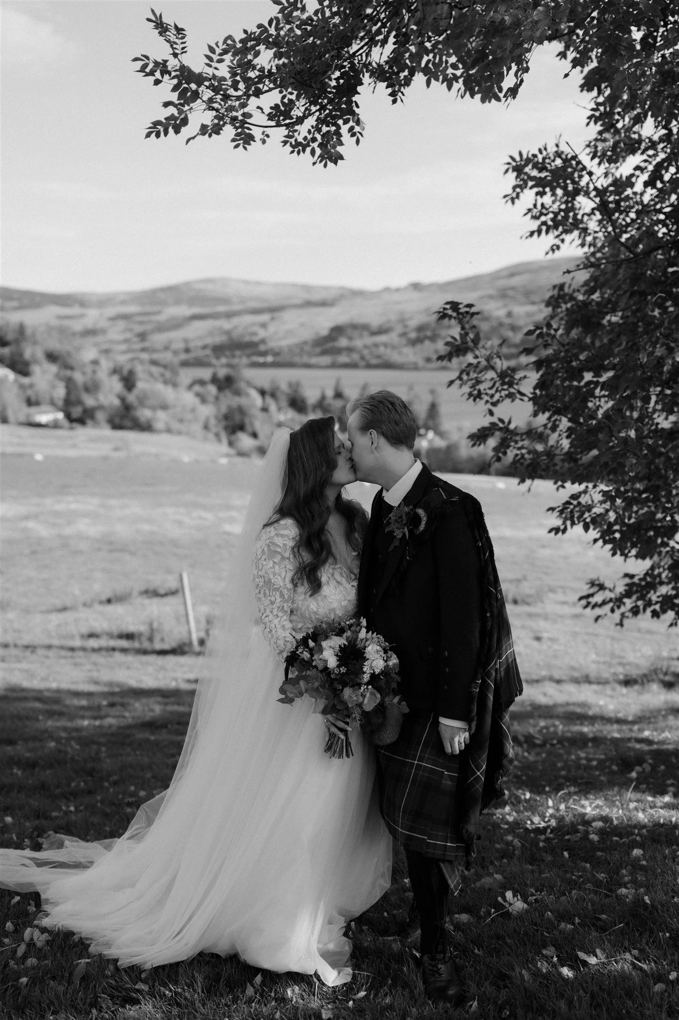 Boreland Loch Tay Wedding Photography 73.jpg