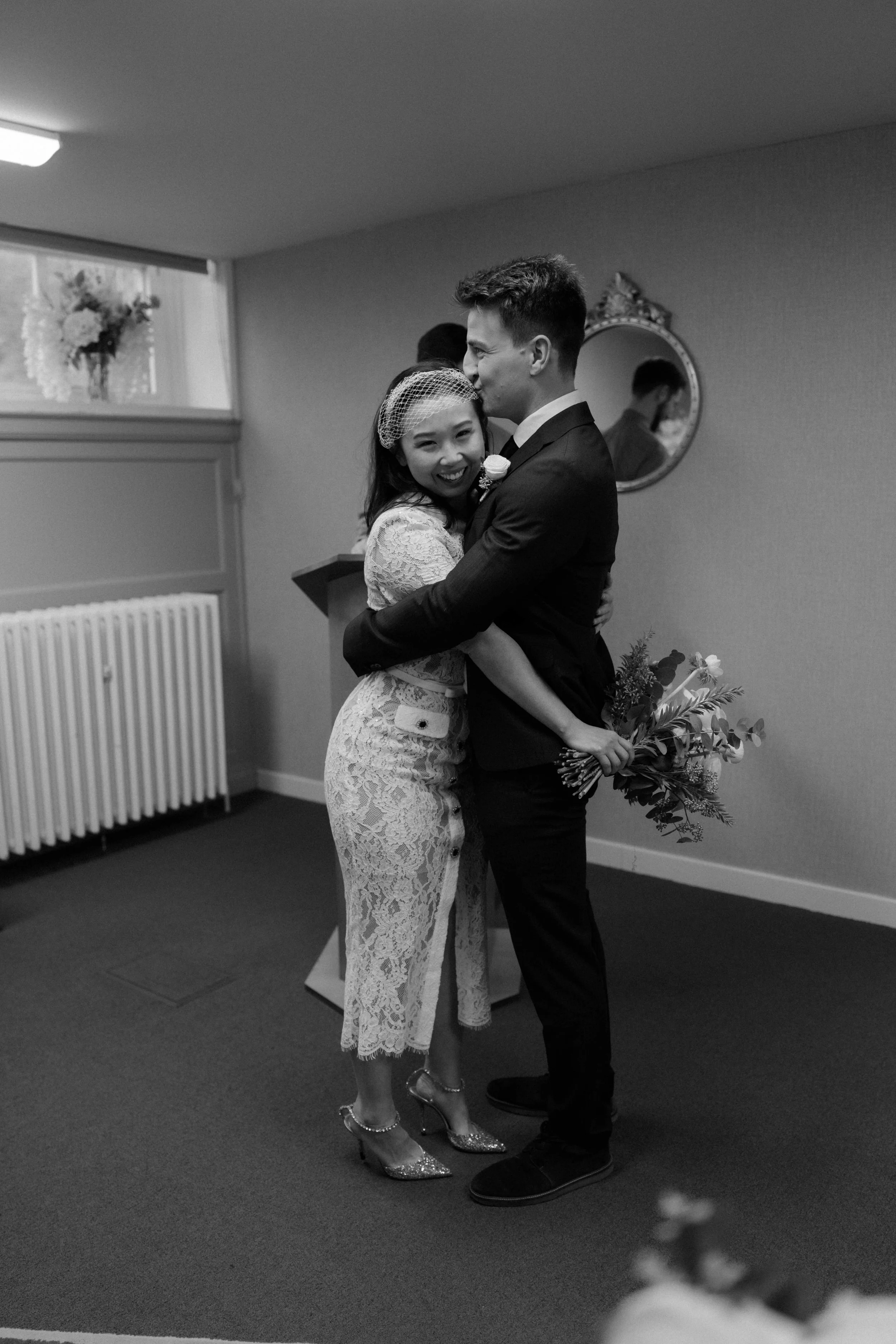 Edinburgh City Chambers Wee Neuk Wedding 16.jpg