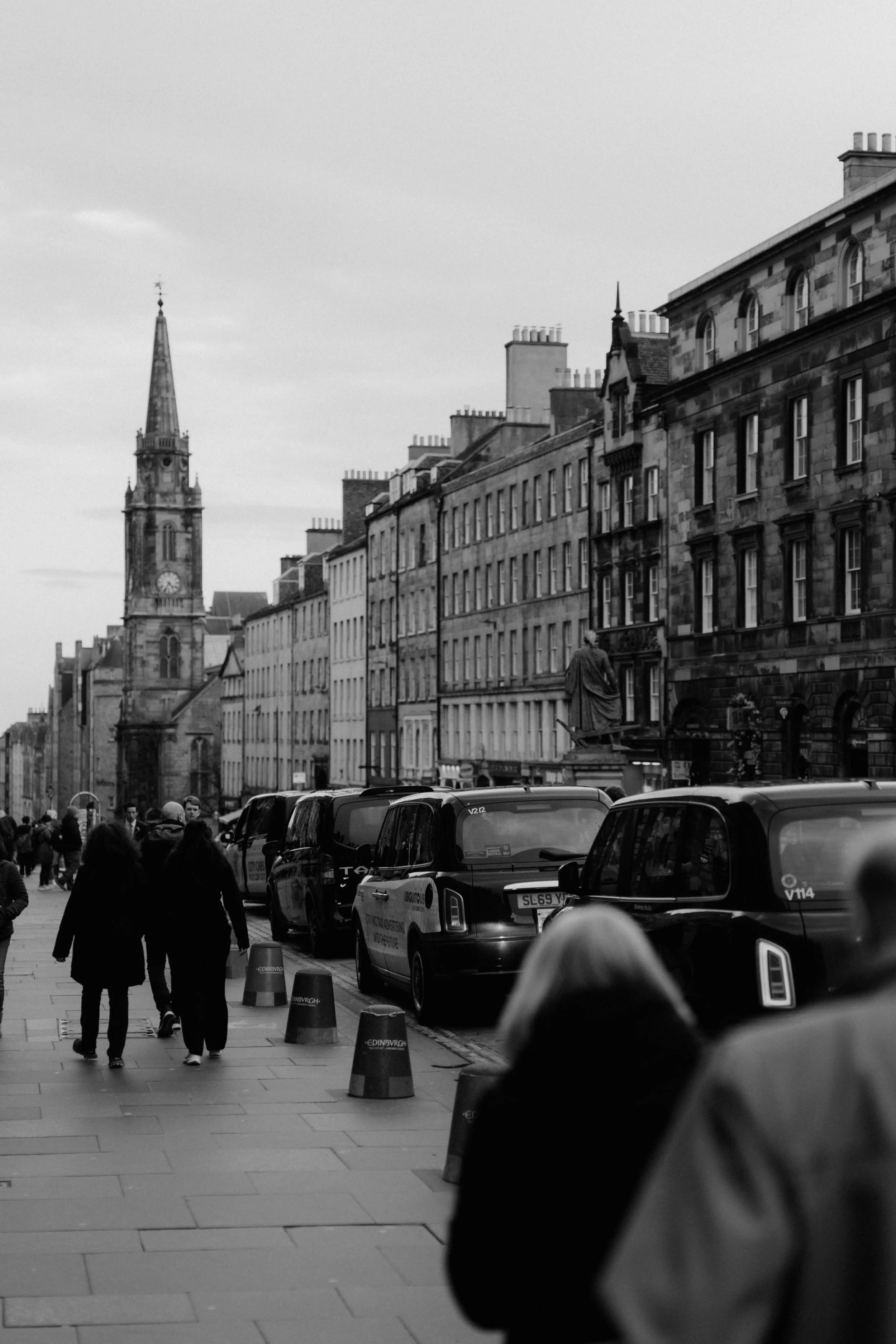 Edinburgh Luckenbooths Wedding Drinks Reception 9.jpg