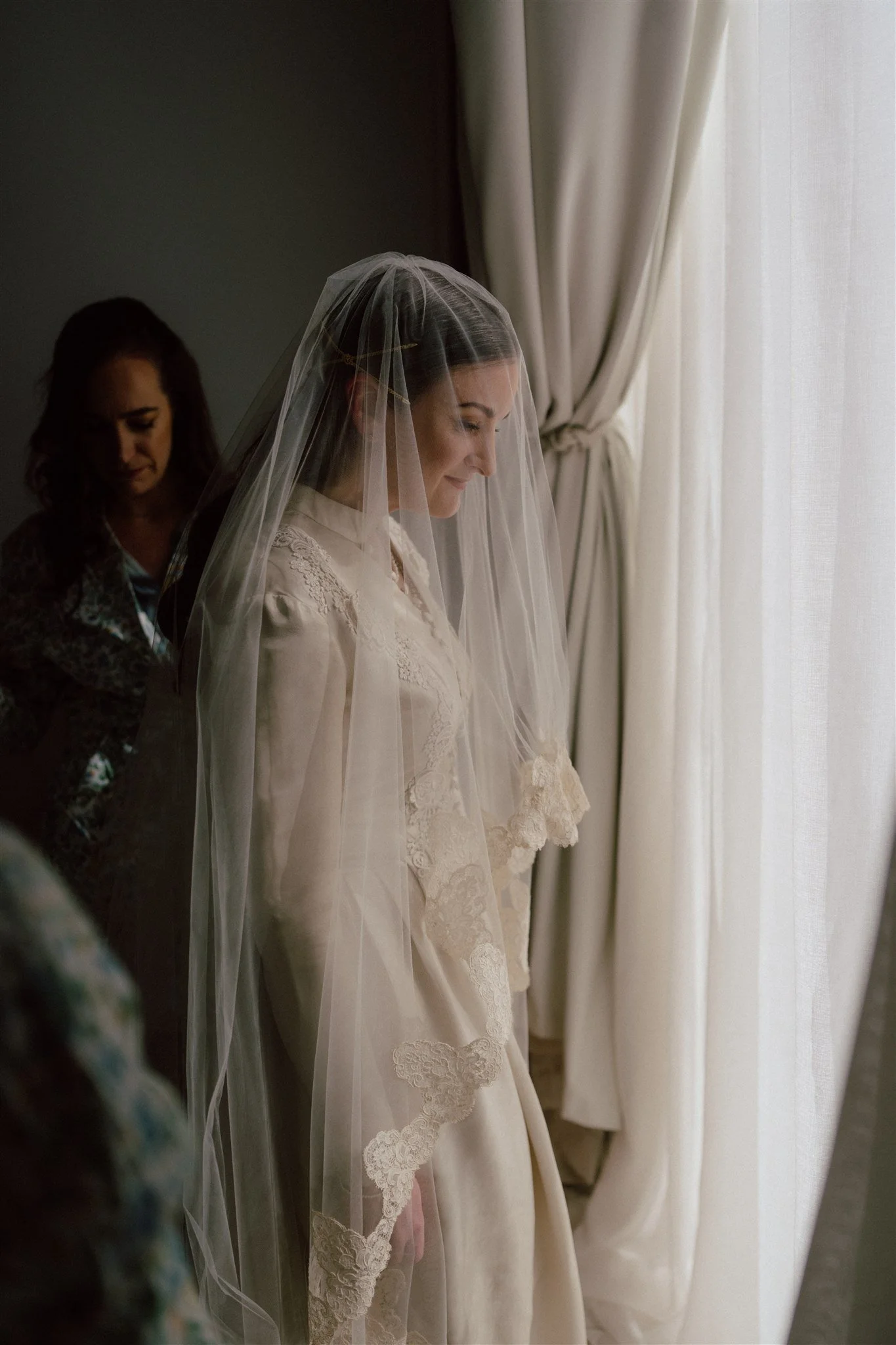 Bridal Prep at the Virgin Hotel Edinburgh 10.jpg