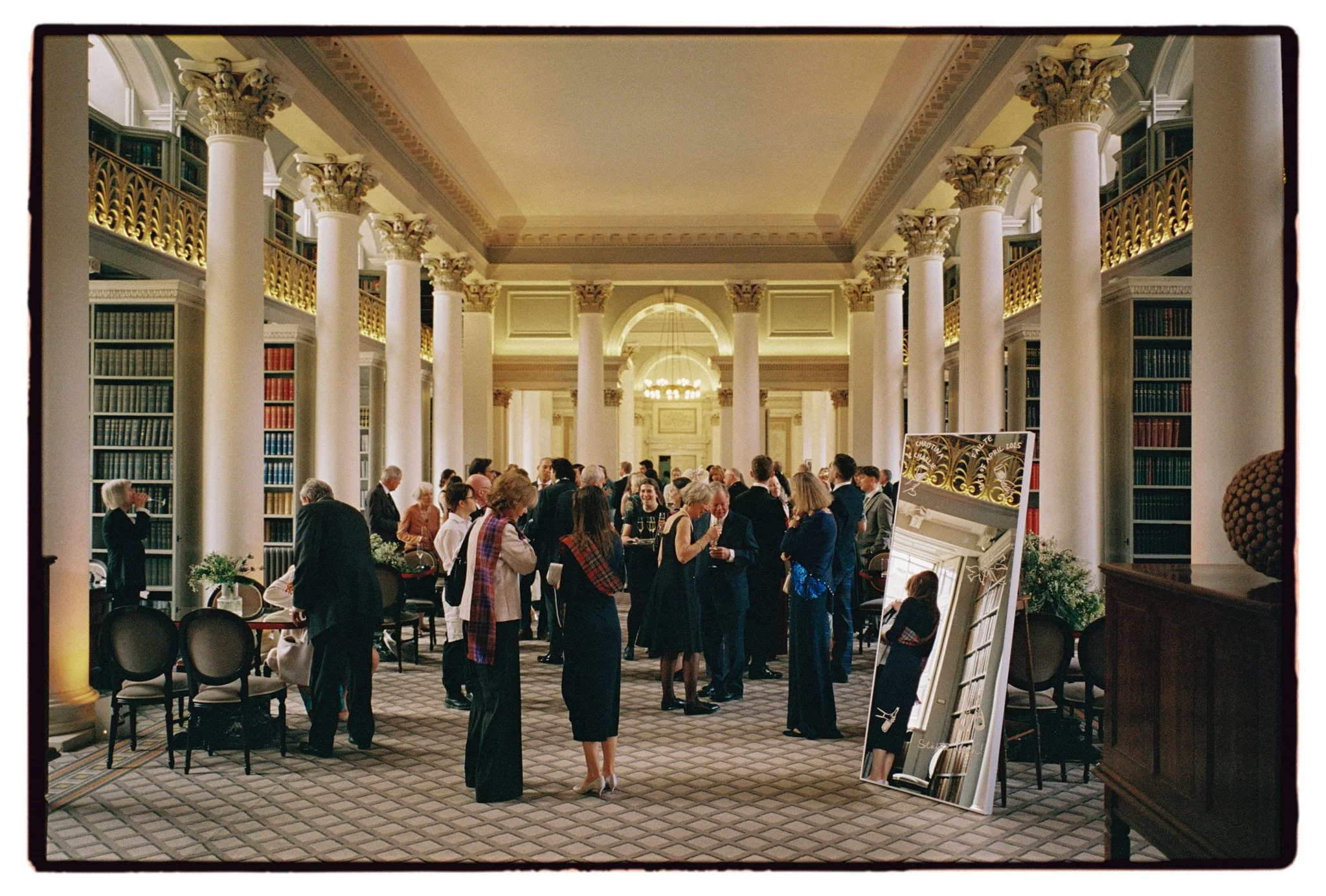 Signet Library Wedding Photography 12.jpg