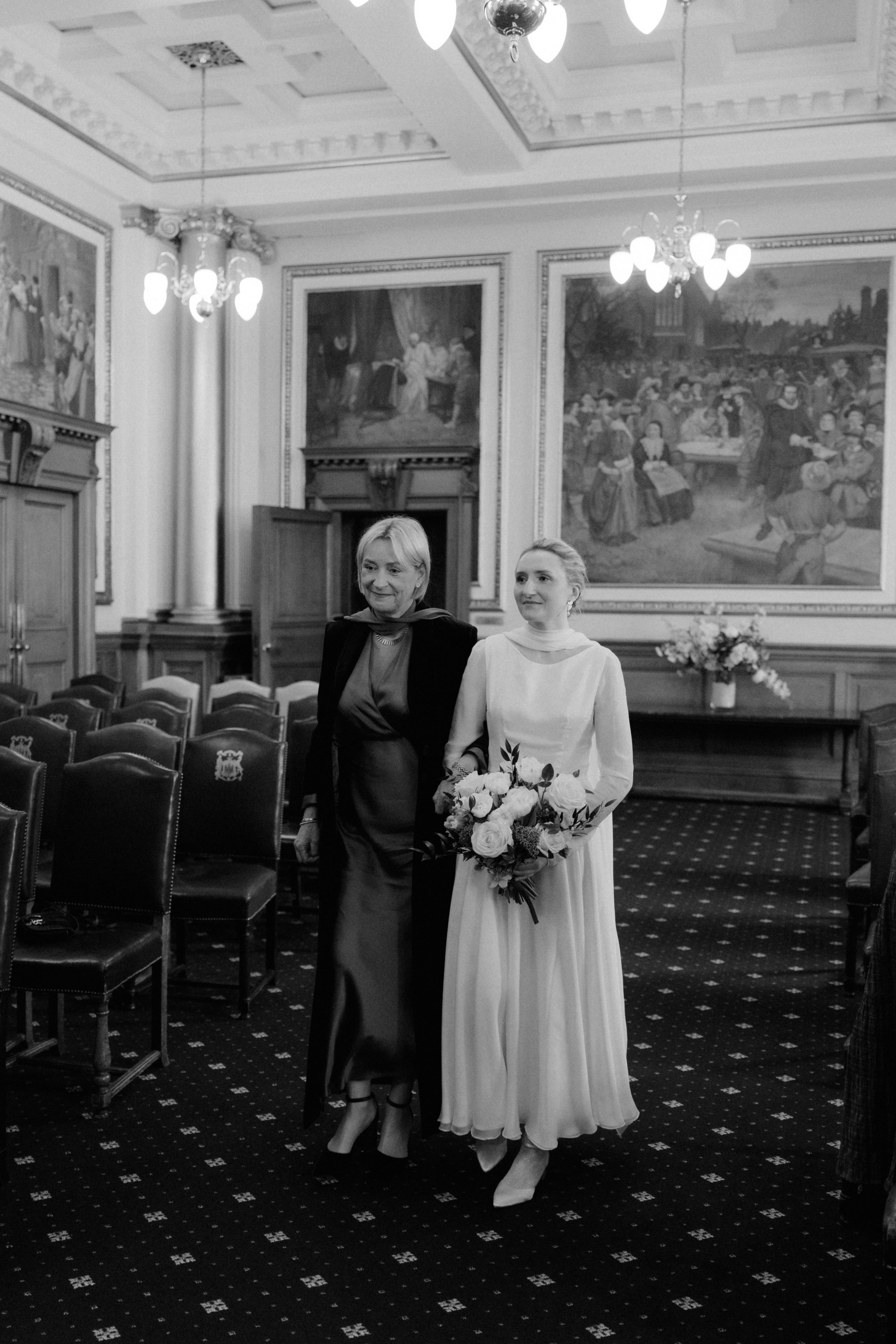 Edinburgh City Chambers European Room March Wedding 19.jpg