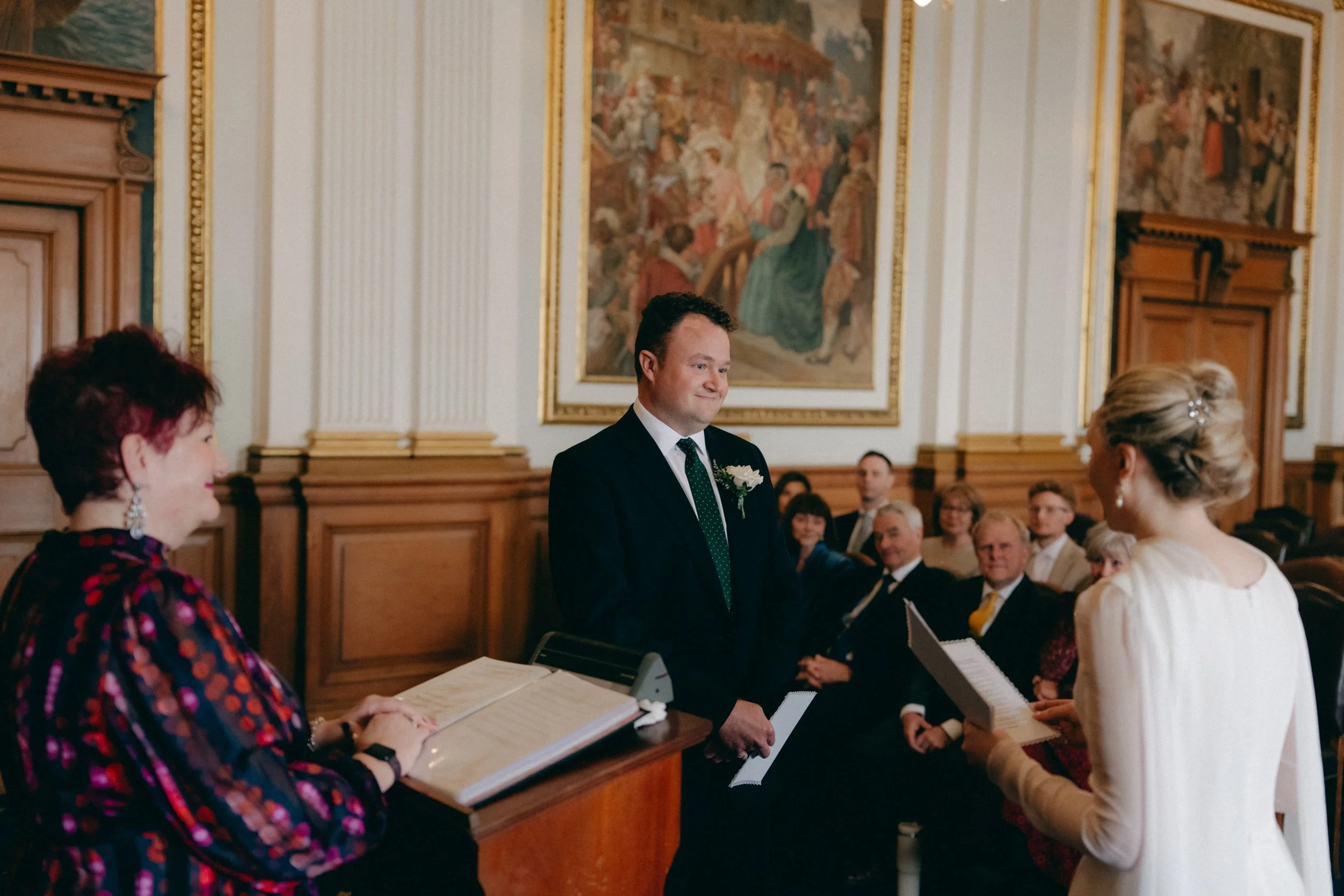 Edinburgh City Chambers European Room March Wedding 27.jpg
