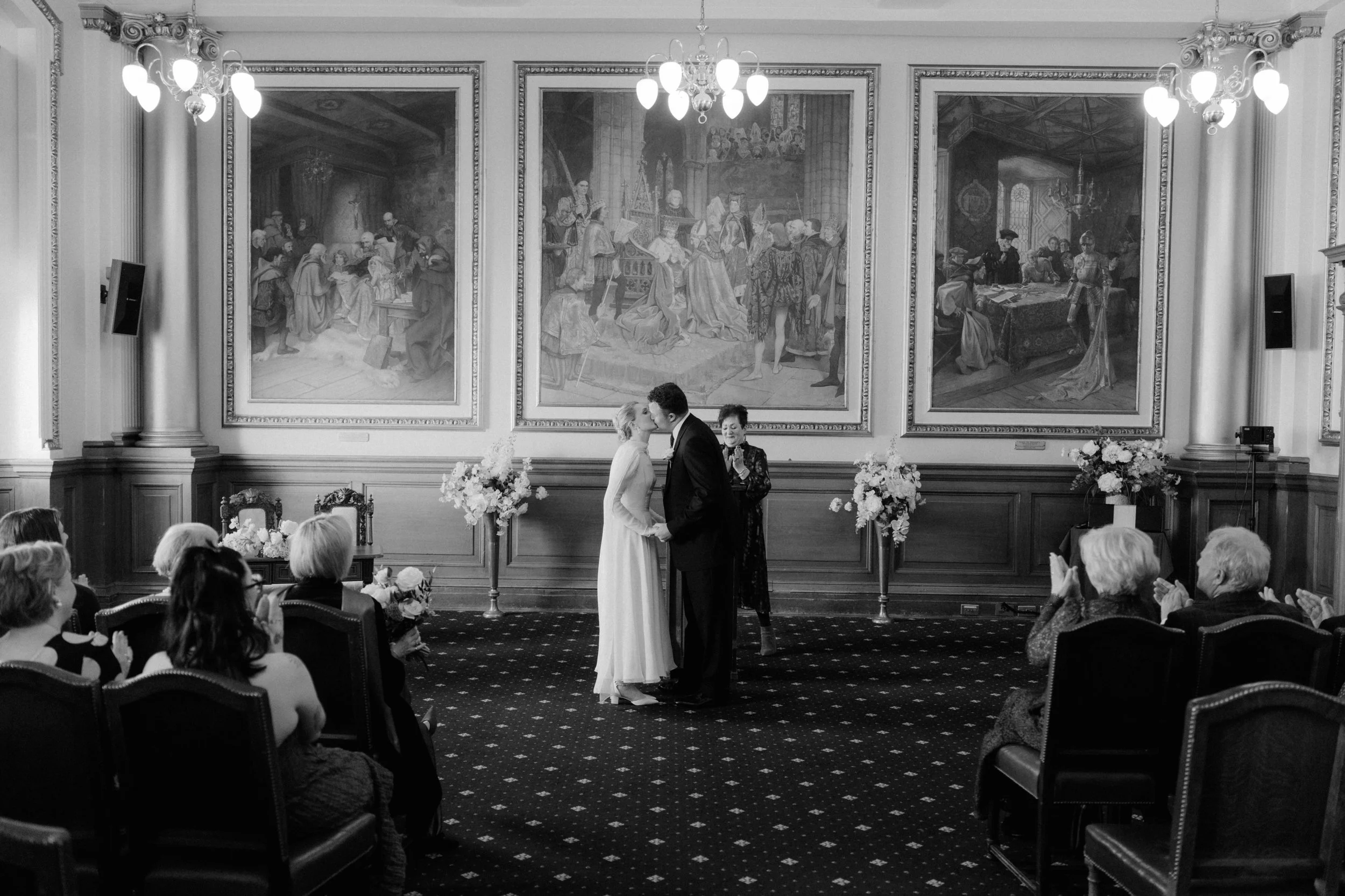 Edinburgh City Chambers European Room March Wedding 30.jpg