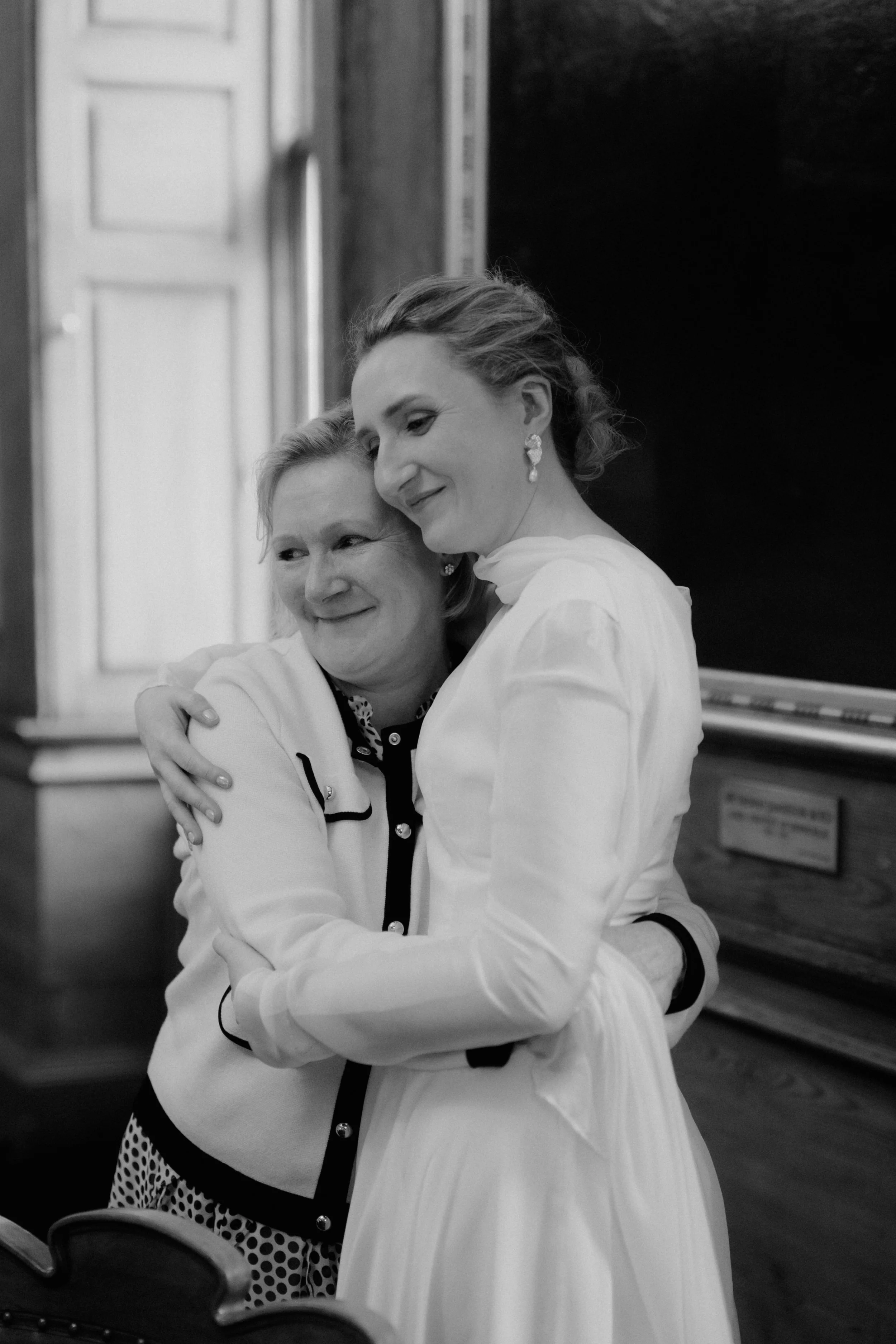 Edinburgh City Chambers Wedding Reception Diamond Jubilee Room 11.jpg