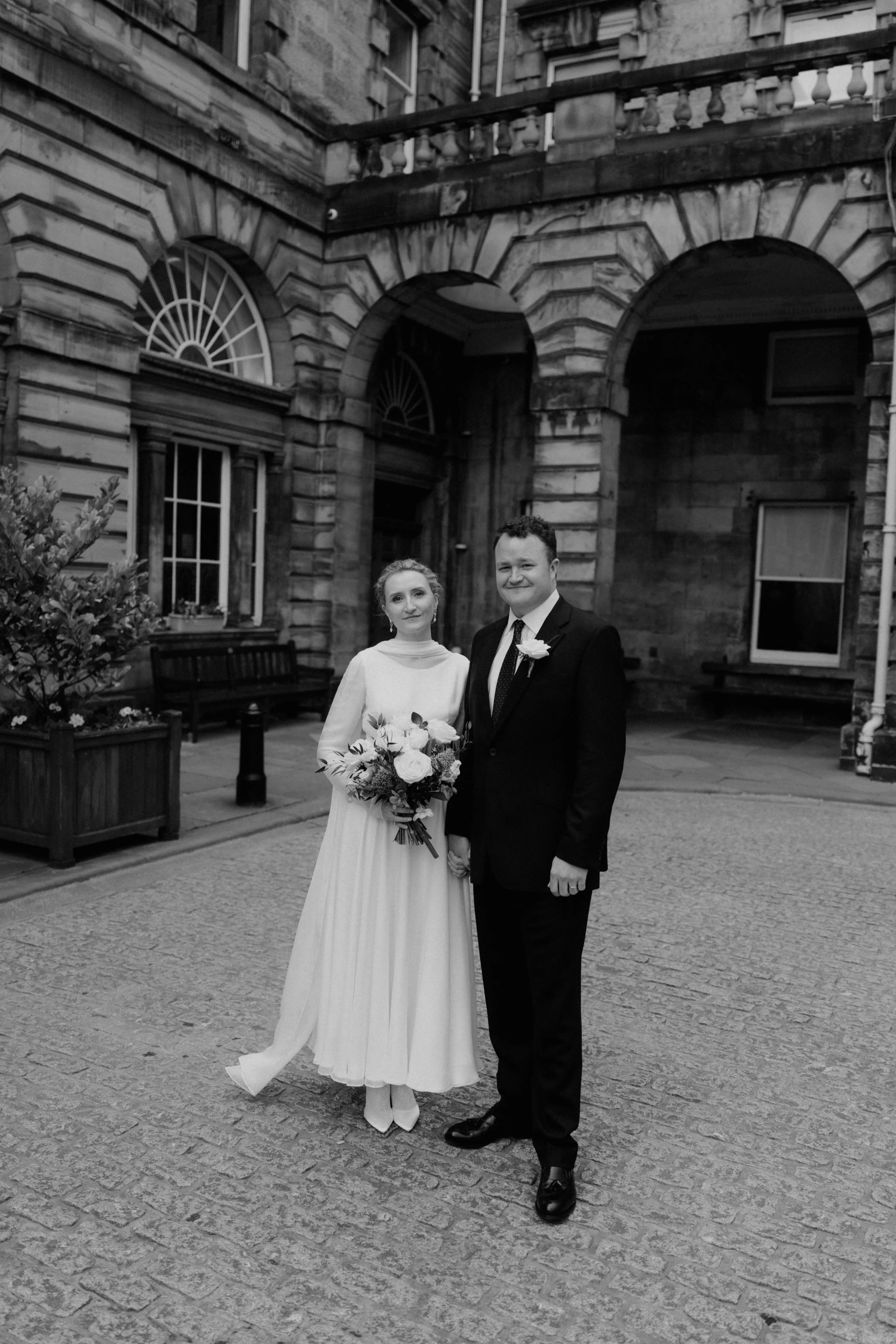 Edinburgh Old Town Wedding Photos 4.jpg