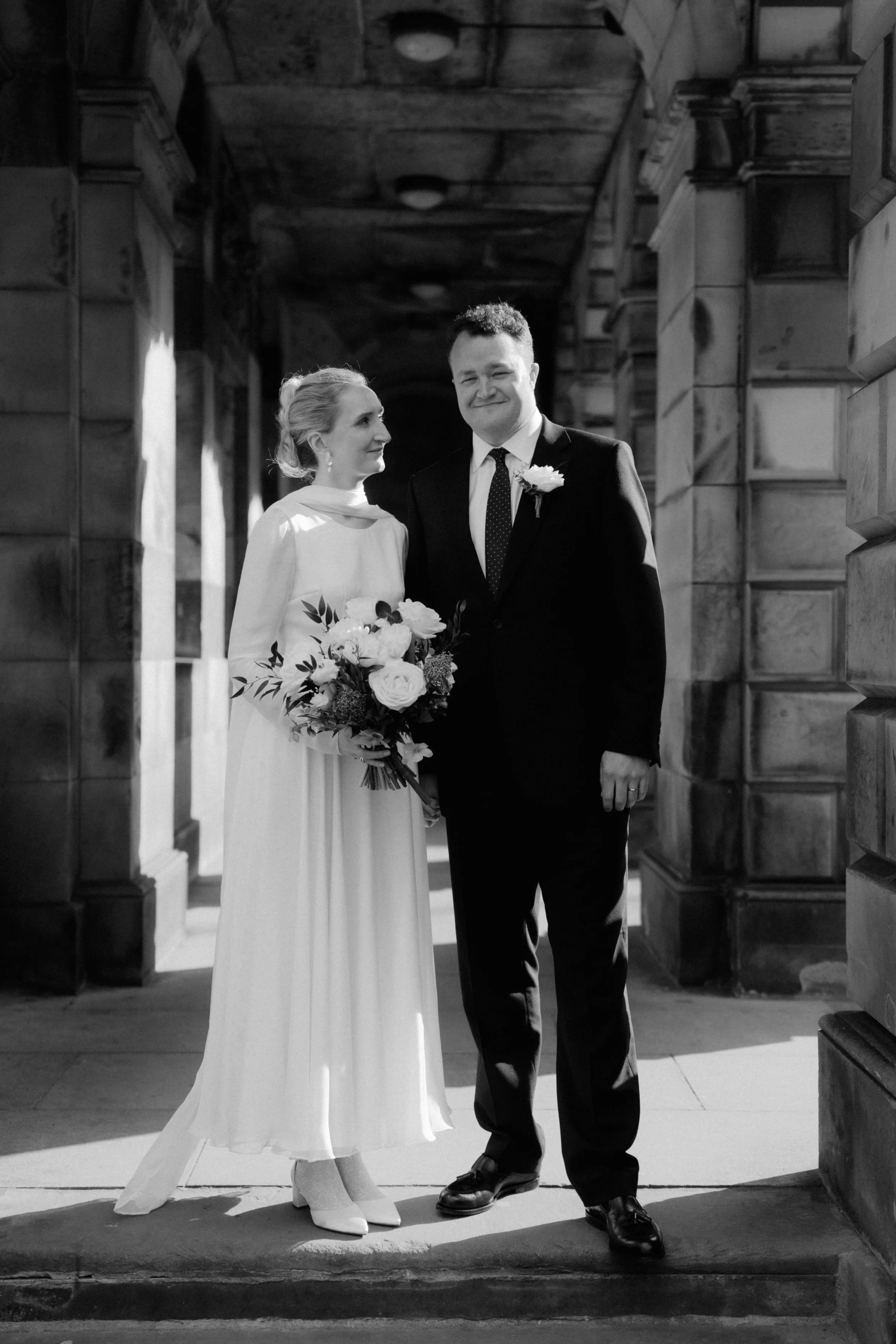 Edinburgh Old Town Wedding Photos 7.jpg