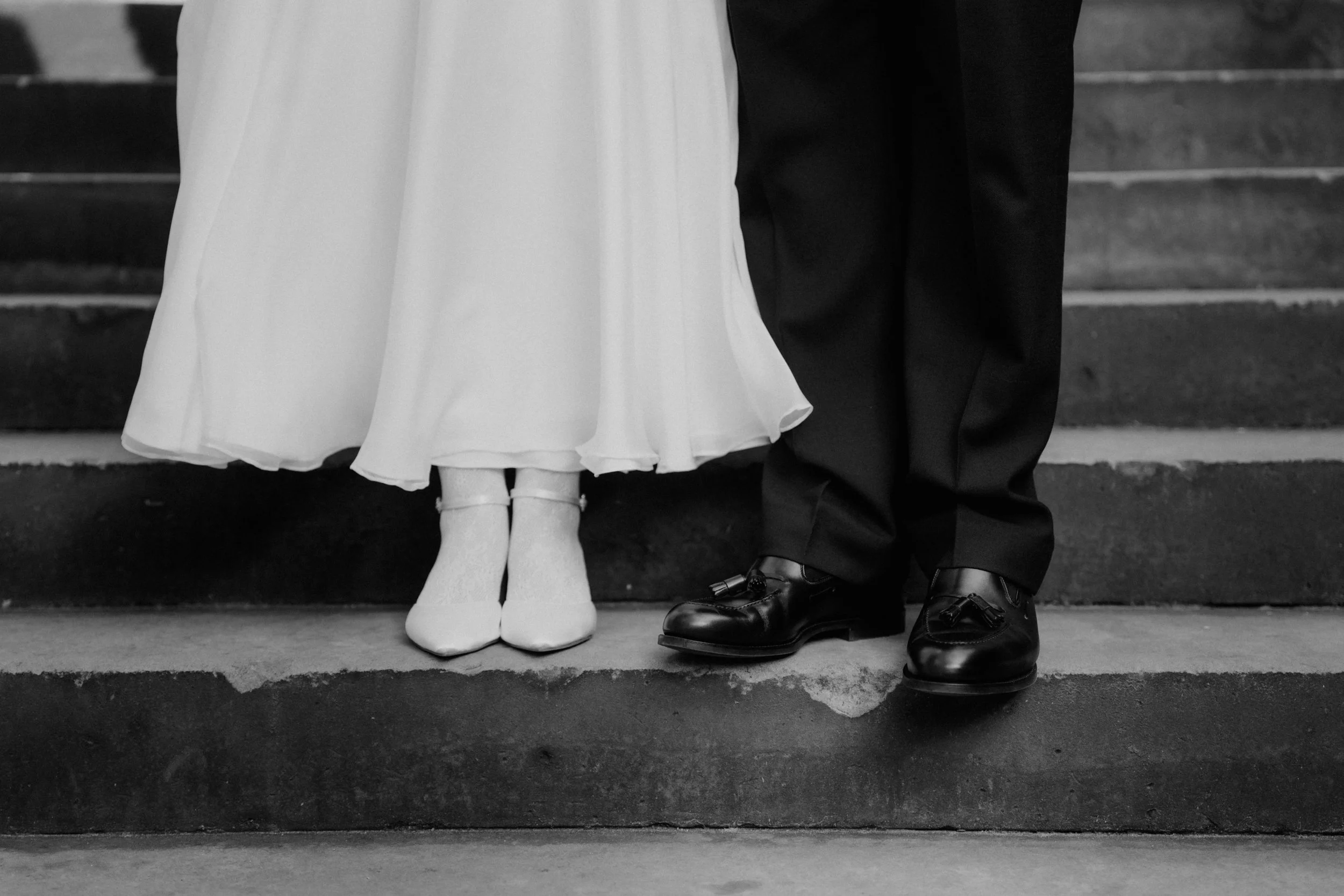 Edinburgh Old Town Wedding Photos 10.jpg