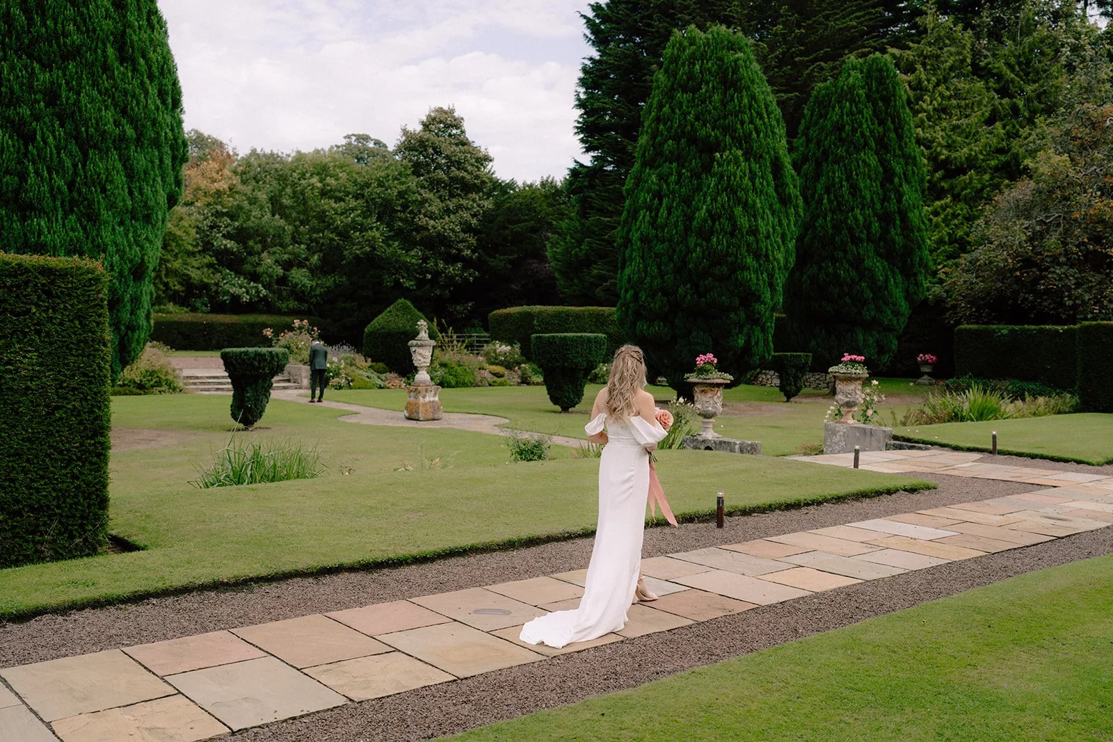 Gilmerton House Wedding First Look 1.jpg