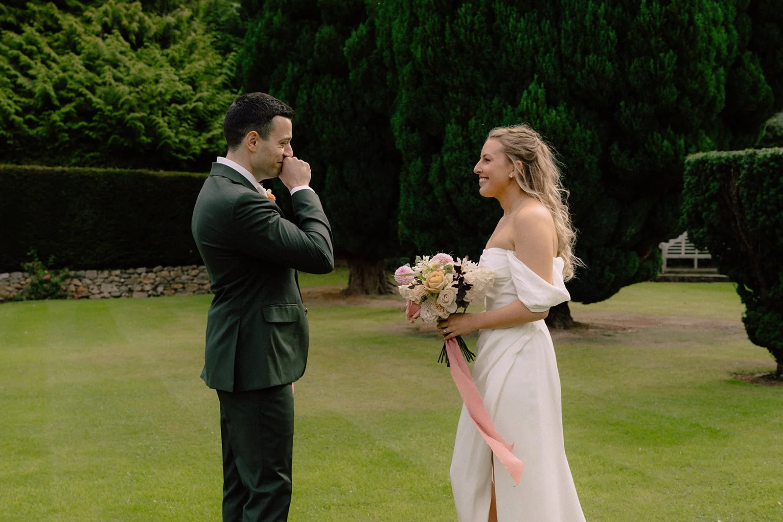 Gilmerton House Wedding First Look 3.jpg