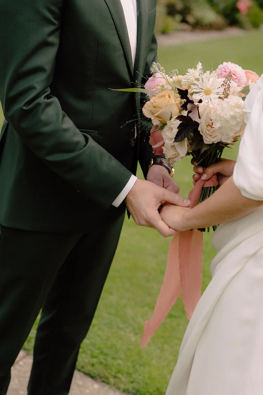 Gilmerton House Wedding First Look 5.jpg