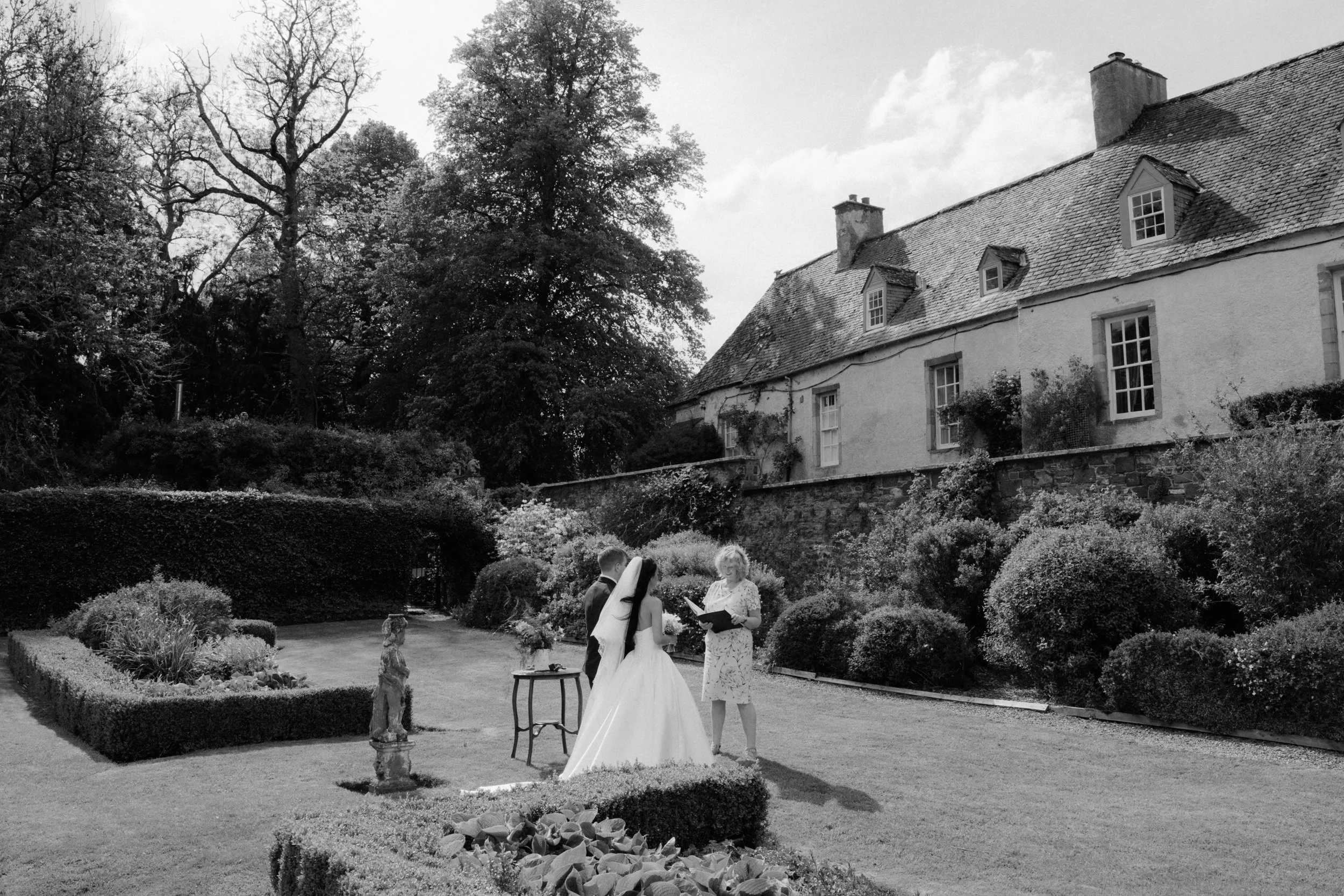 Traquair House Wedding Photography 12.jpg
