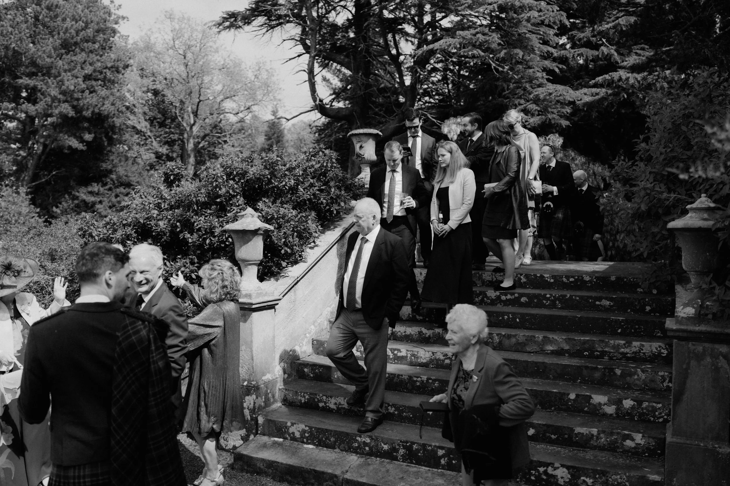 Outdoor Drinks Reception at Gilmerton House 1.jpg