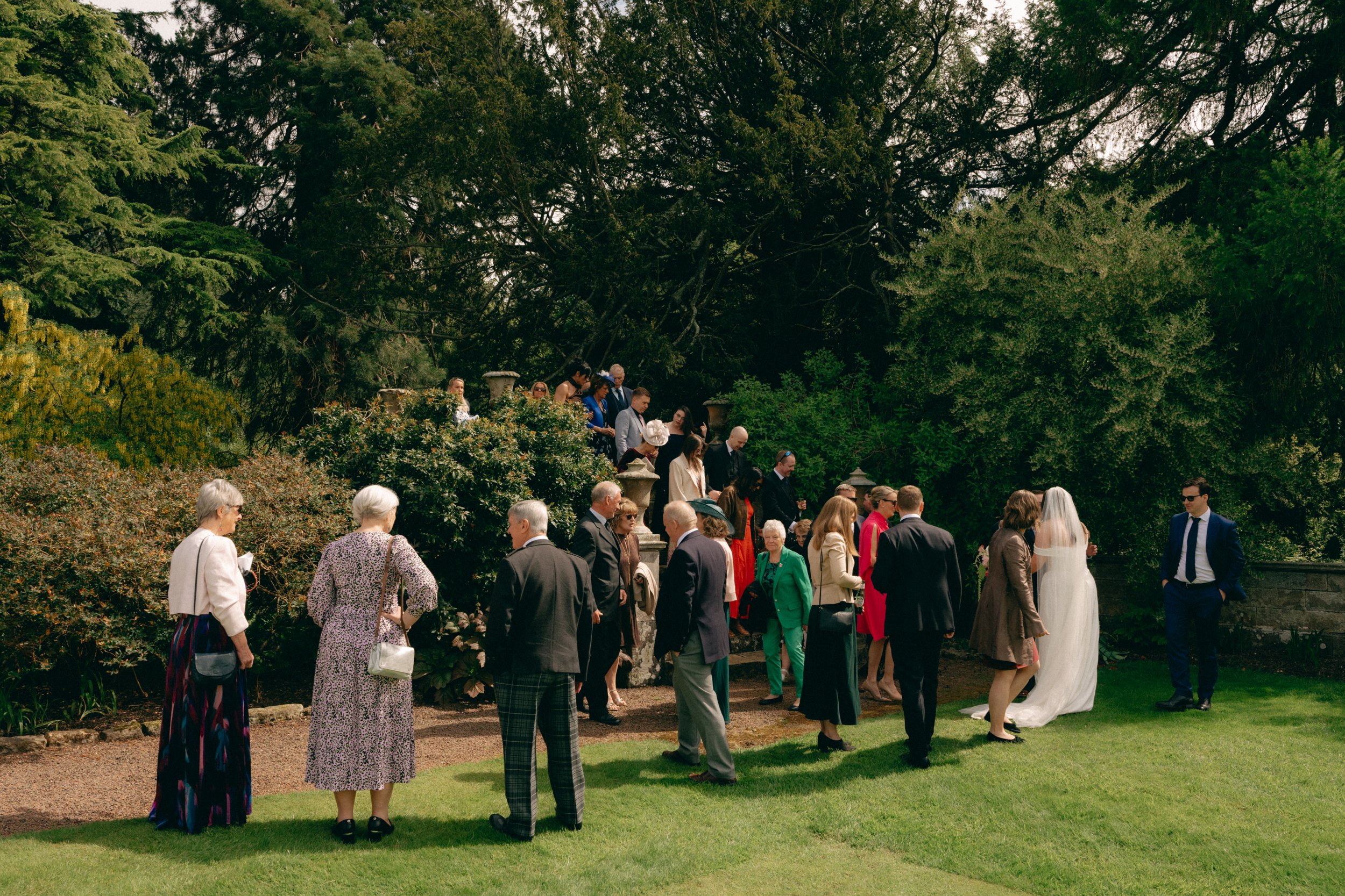 Outdoor Drinks Reception at Gilmerton House 2.jpg