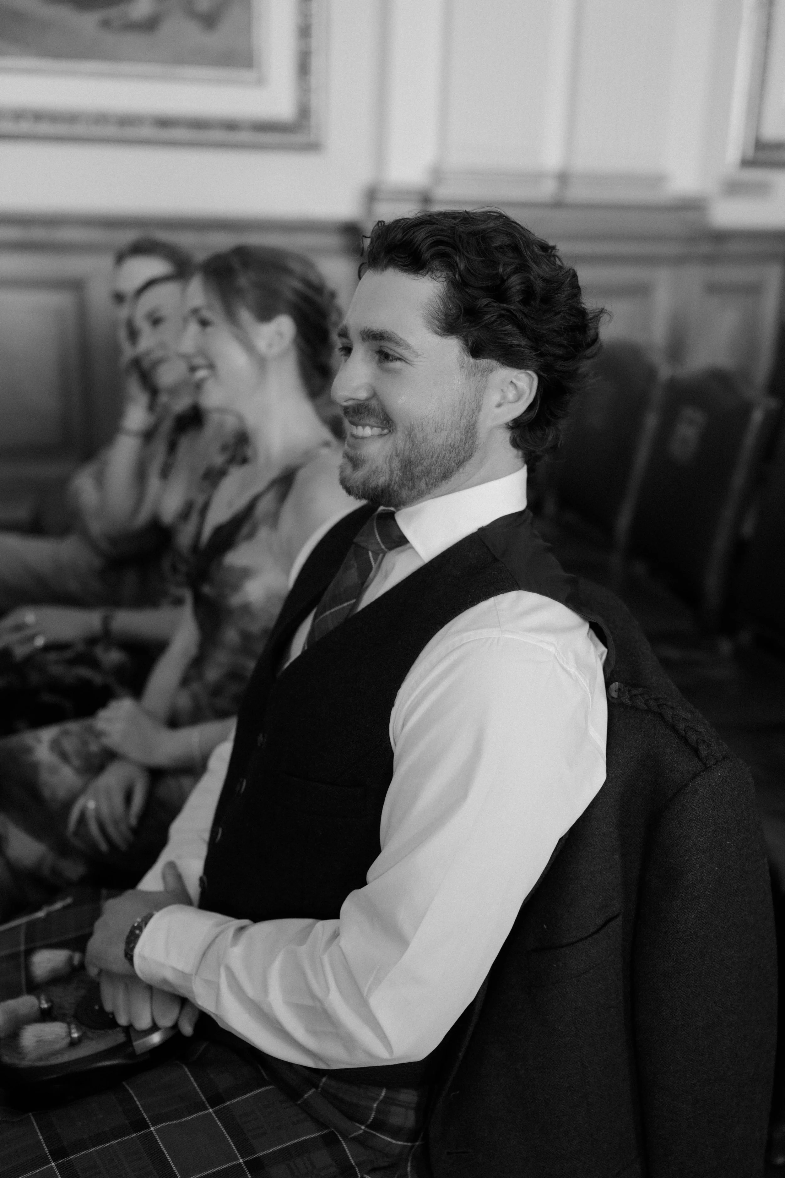 Edinburgh City Chambers Eurpoean Room Wedding Photography 21.jpg
