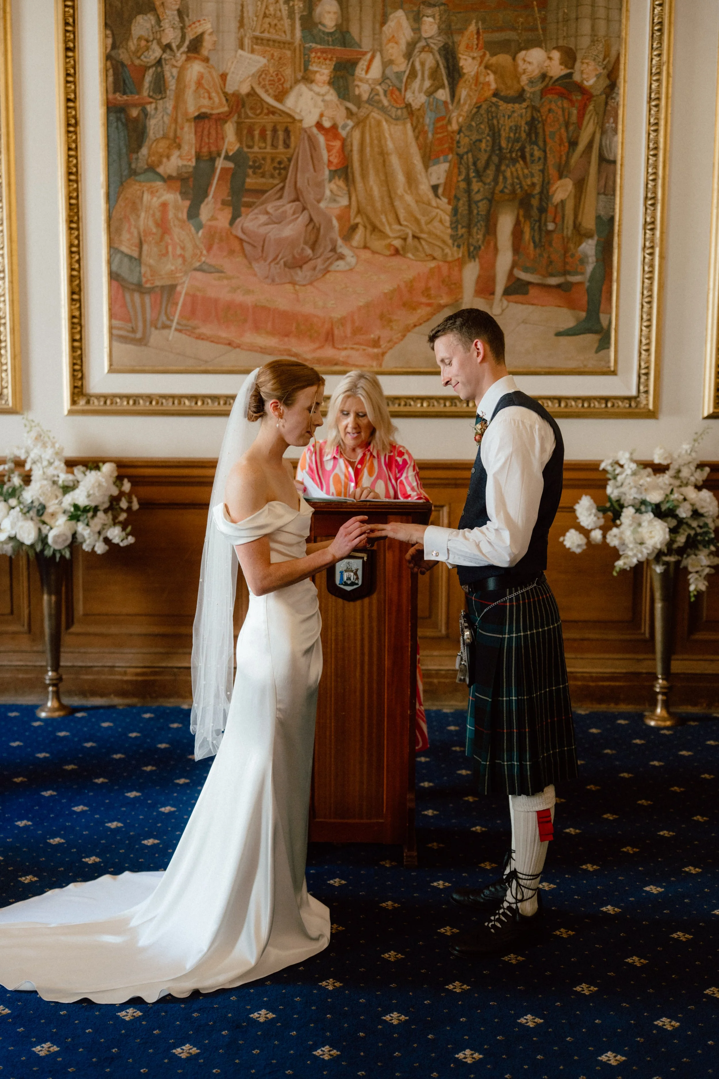 Edinburgh City Chambers Eurpoean Room Wedding Photography 24.jpg