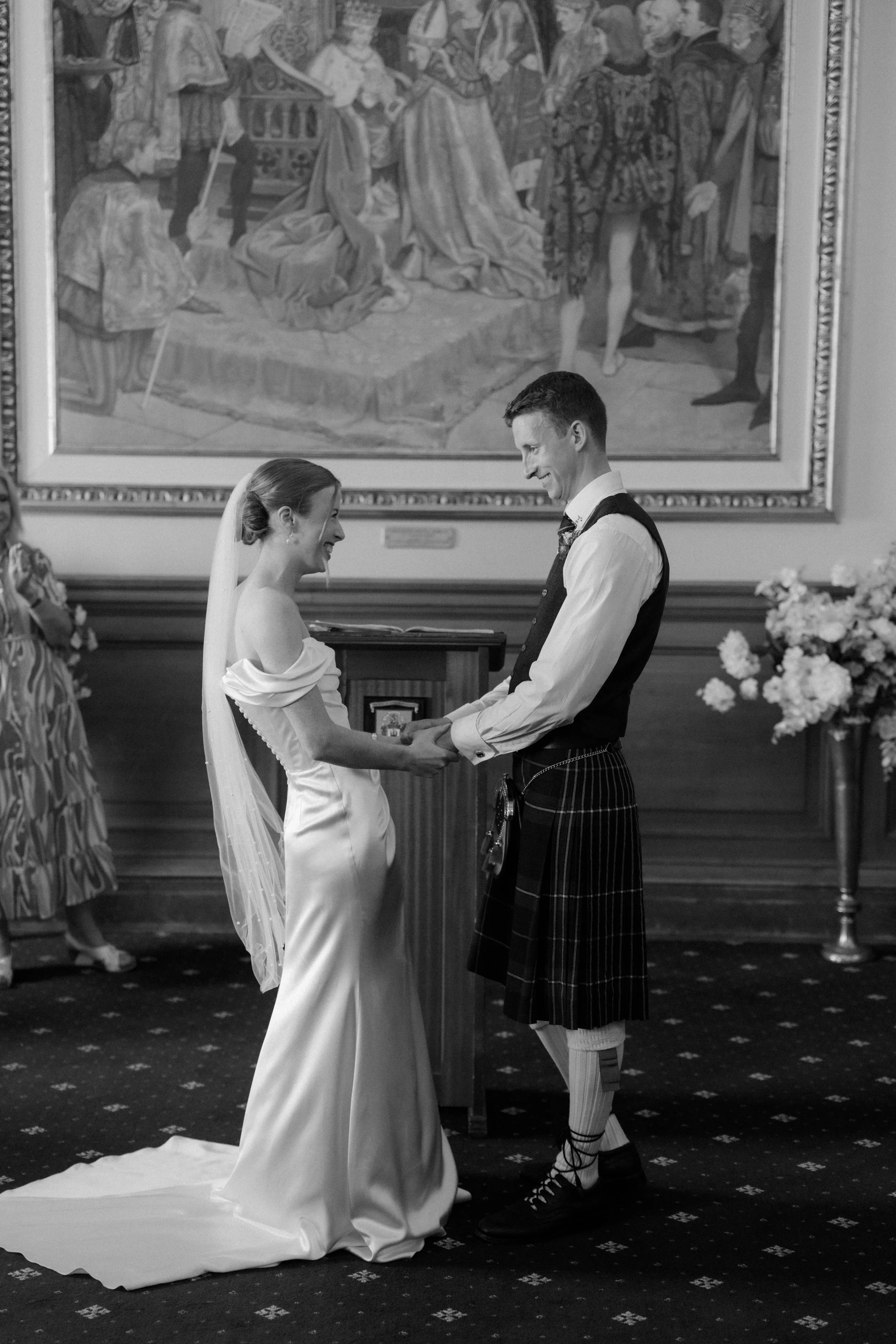 Edinburgh City Chambers Eurpoean Room Wedding Photography 26.jpg