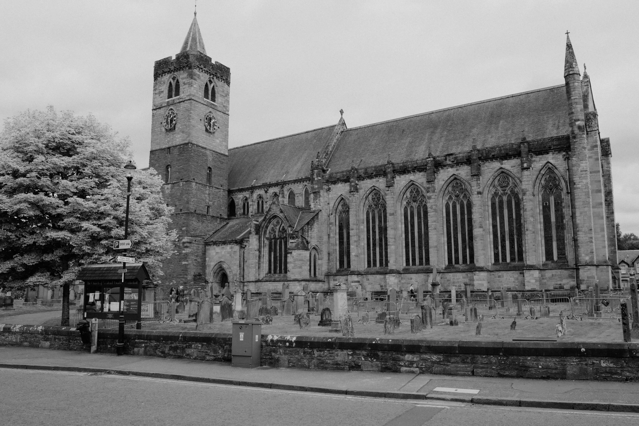 Dunblane Cathedral Wedding 1.jpg