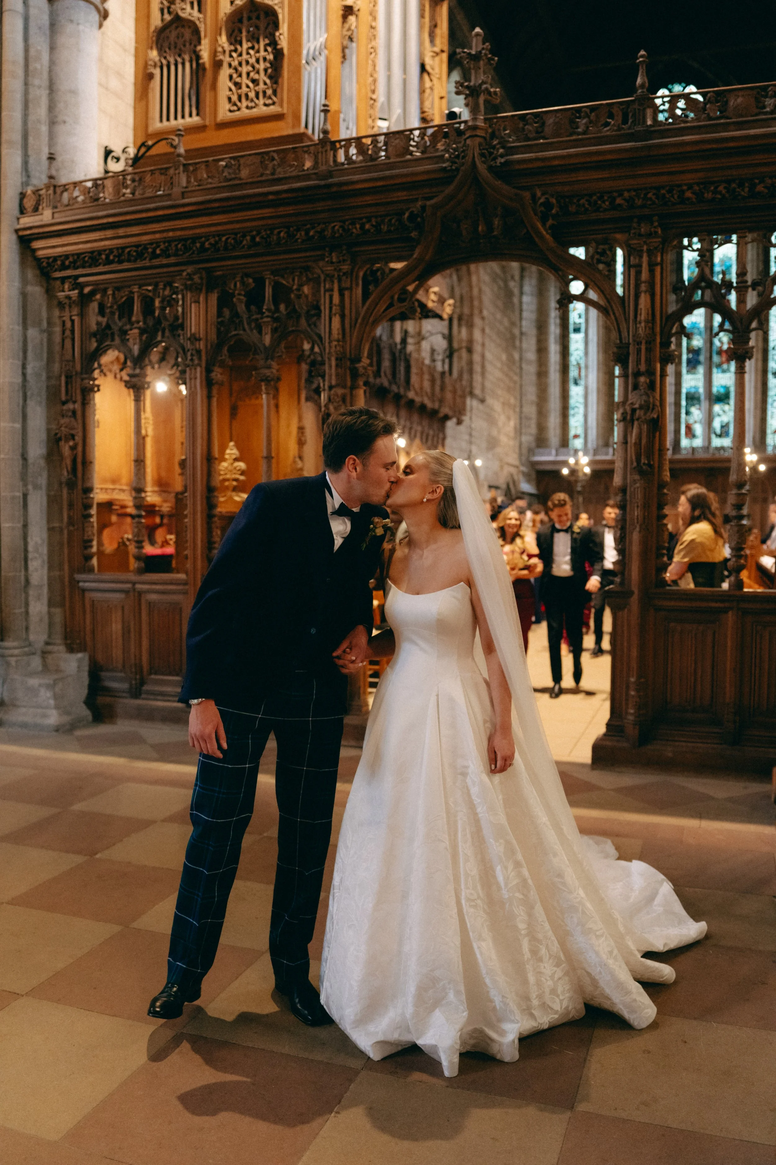 Dunblane Cathedral Wedding 34.jpg