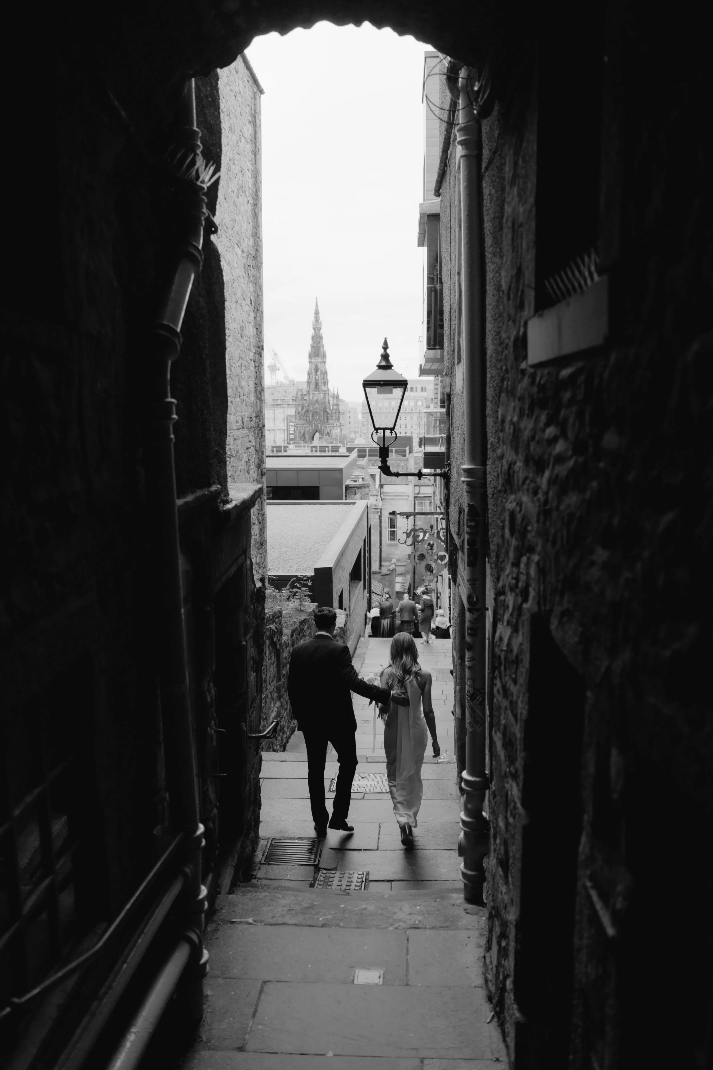 Relaxed Wedding Photography in Edinburgh 15.jpg