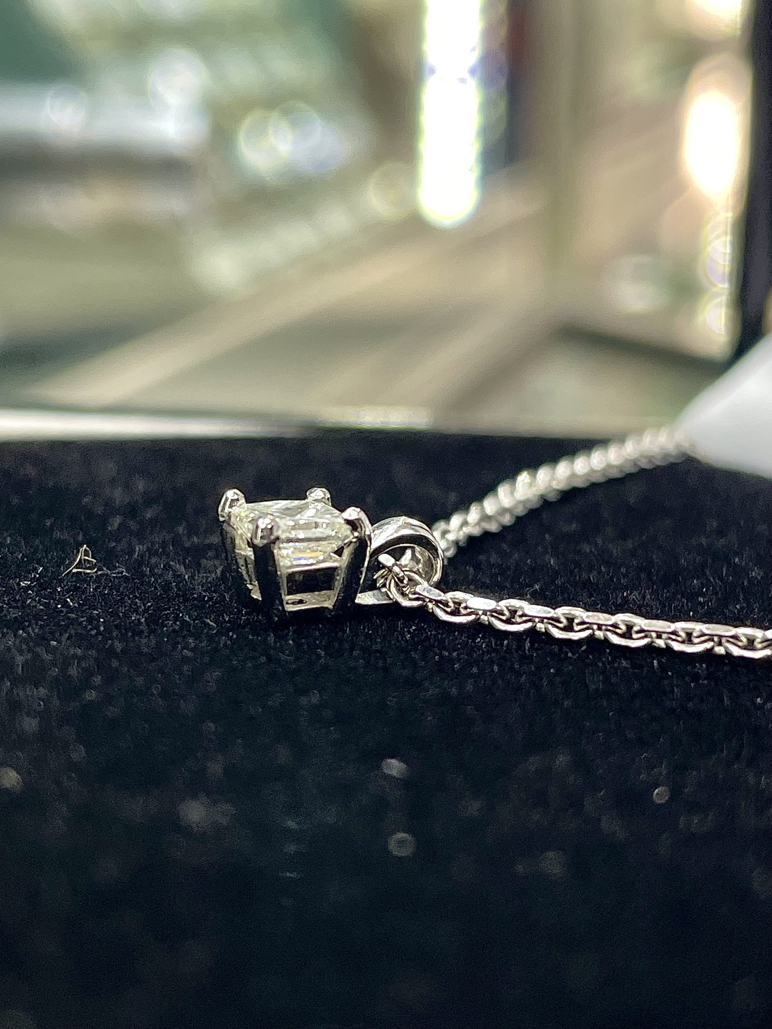 18ct Diamond Solitaire
