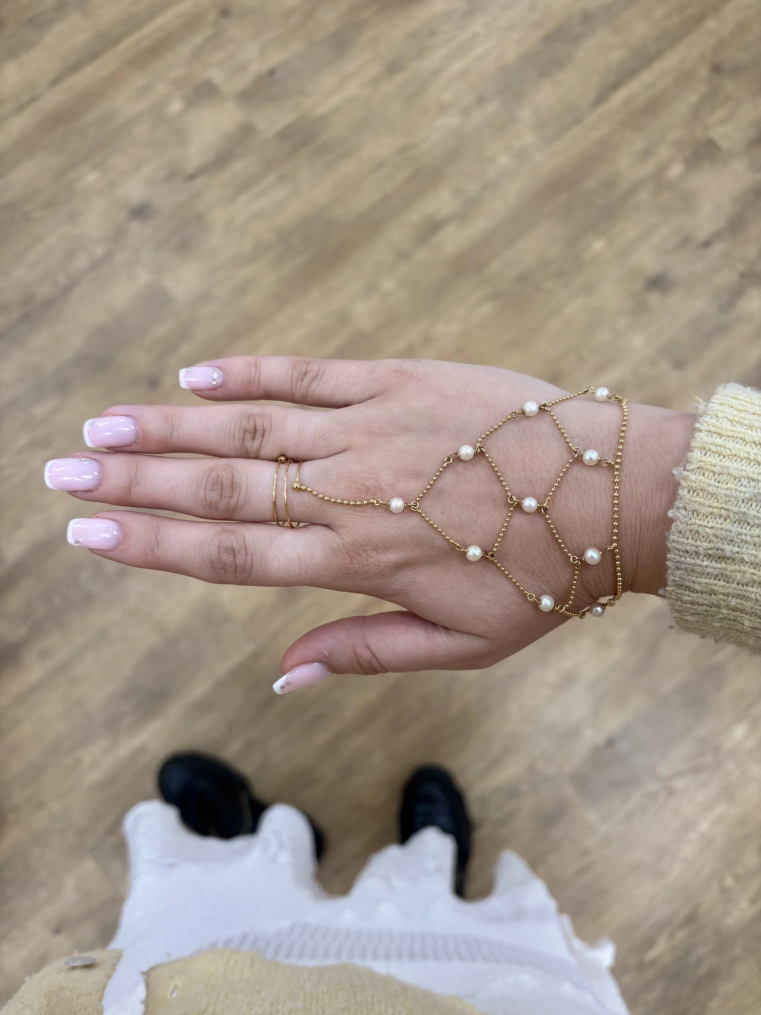 9ct Gold Hand Chain / Ring Beaded Pearl Bracelet