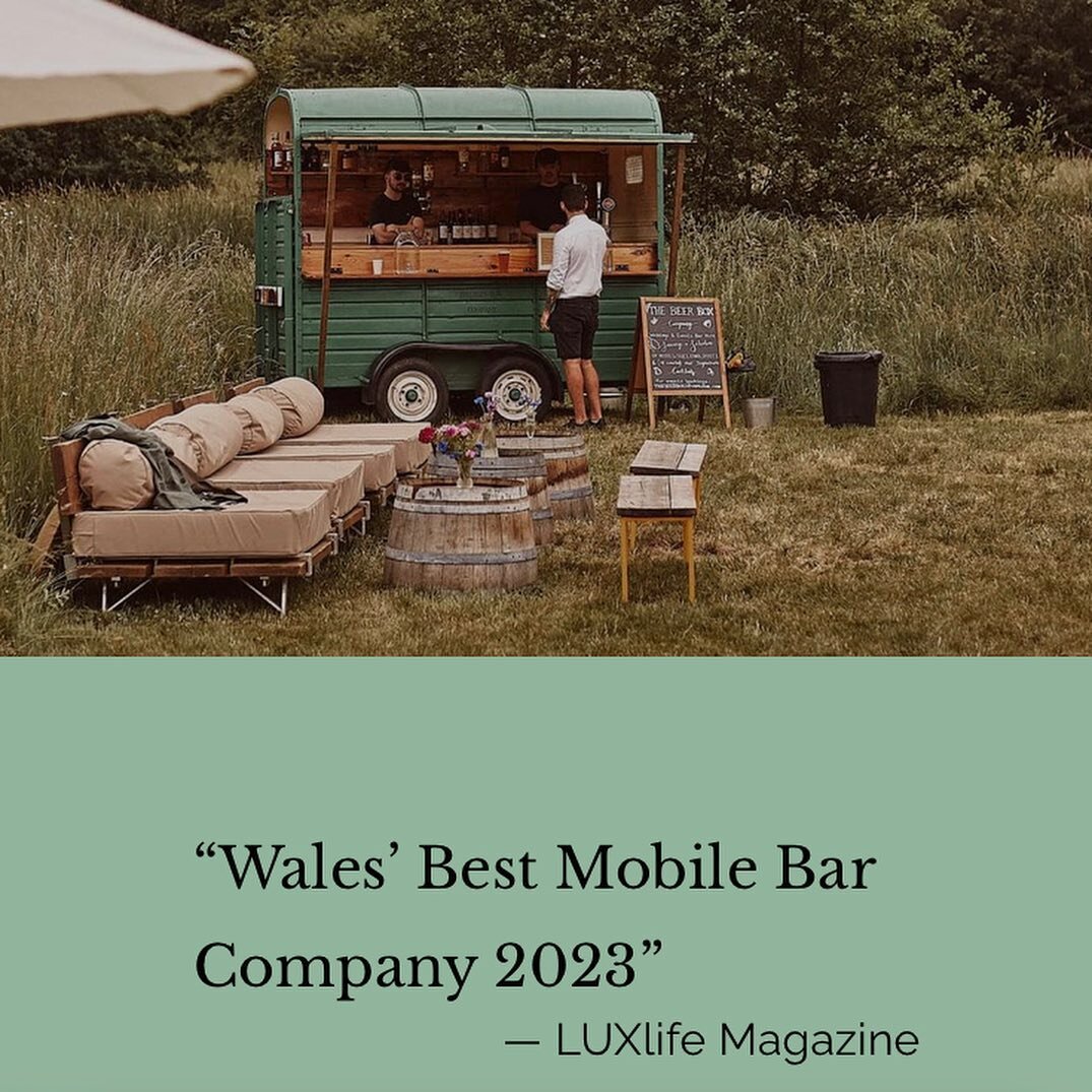 Our wedding season for 2024 commences this Saturday! 🎉 
.
Our Horsebox bars provide the finishing touch to your outdoor wedding or event. The green fits perfectly with the rural surroundings that we often find ourselves in serving draught beer, cide