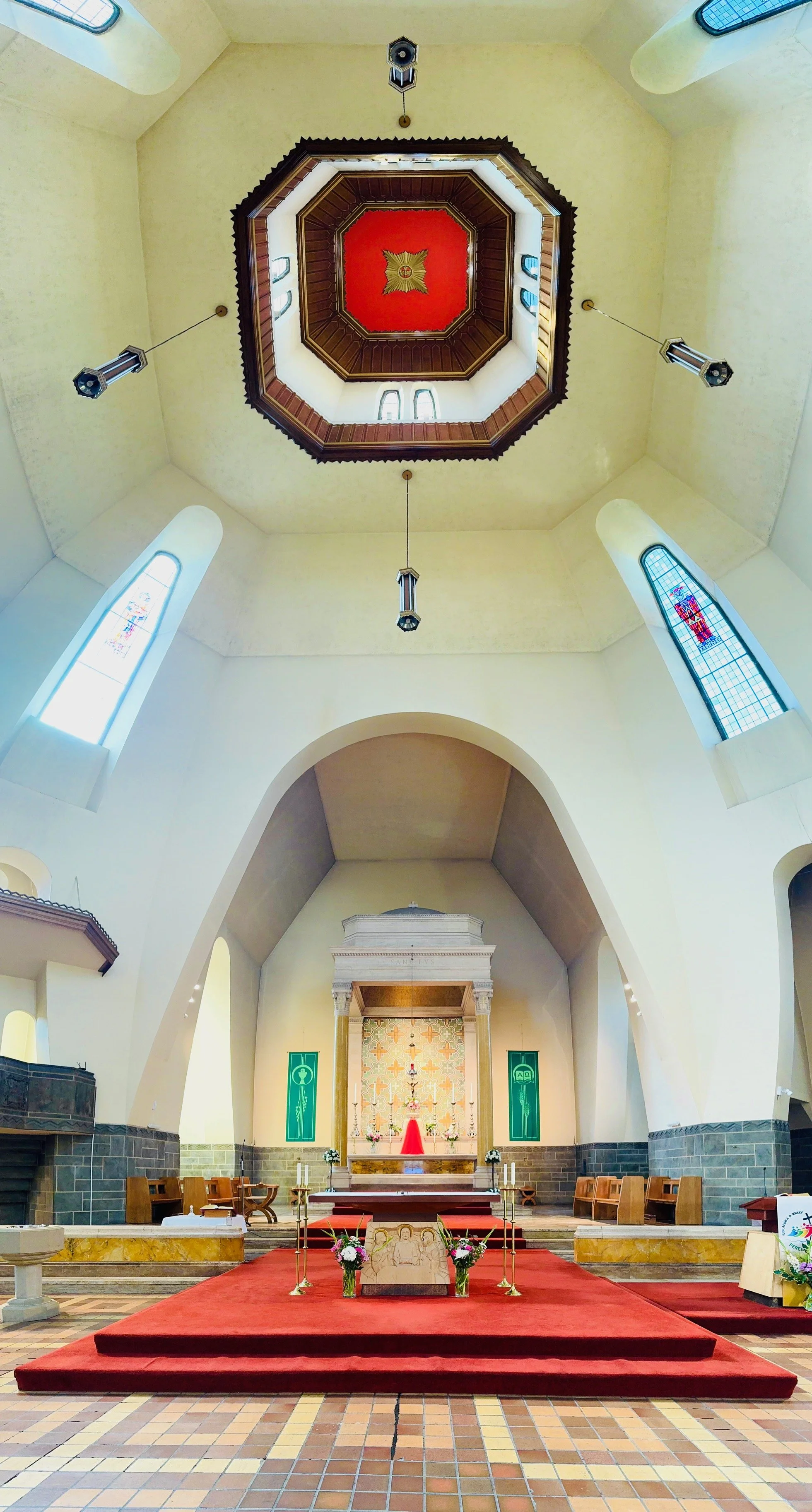 Poplar Red. Photo: Peter Dawson