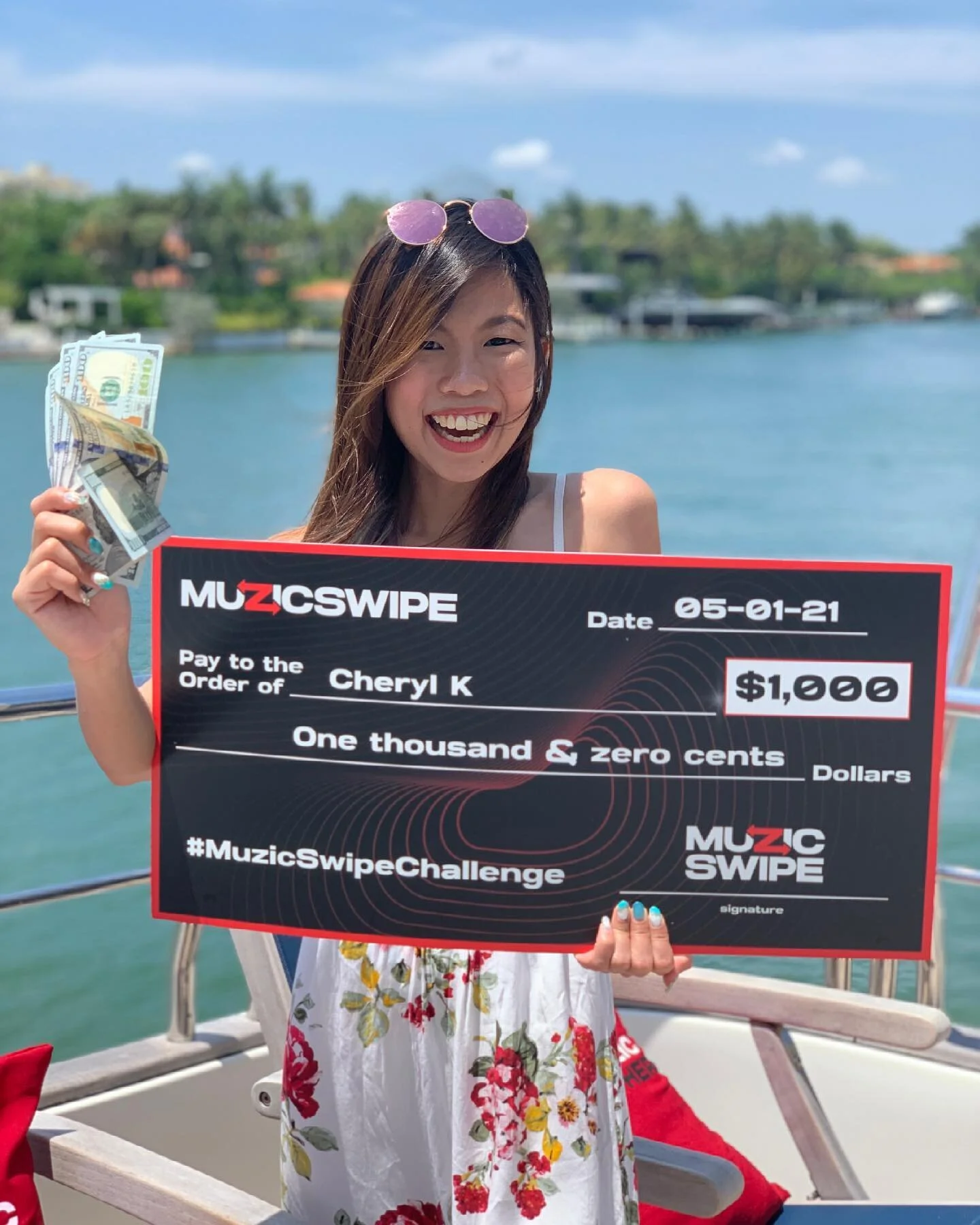 THIS COULD BE YOU 💯! Do you want to WIN a USD$1,000 giveaway EVERY DAY 💵 and be one of the firsts to join this new music family on this coolest soon-to-launch app ever 🎵❤️?? Are you an independent or rising music artist? 🎤 Swipe left for details 