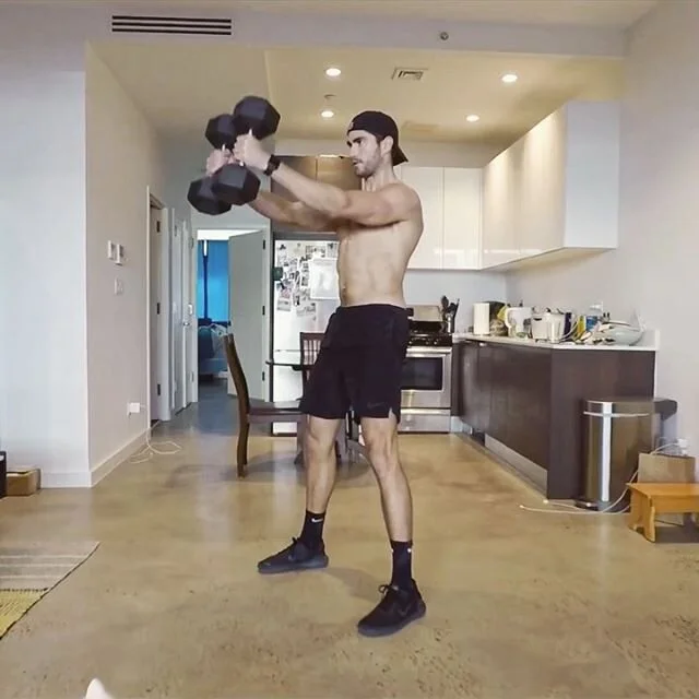 Dumbbell flows 💪🏼💥 Don&rsquo;t have kettlebells? Dumbbells work just fine. Give these two sequences a try and get that full body burn. 
Flow 1:

Swings x4
Front loaded reverse lunges x4
Curls x4
Snatches x4
3-5x with 30 second break between rounds