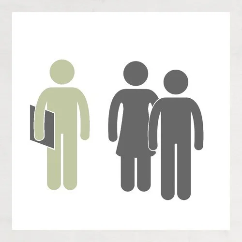 Icon of three people, two men and one woman, with a person holding a folder.