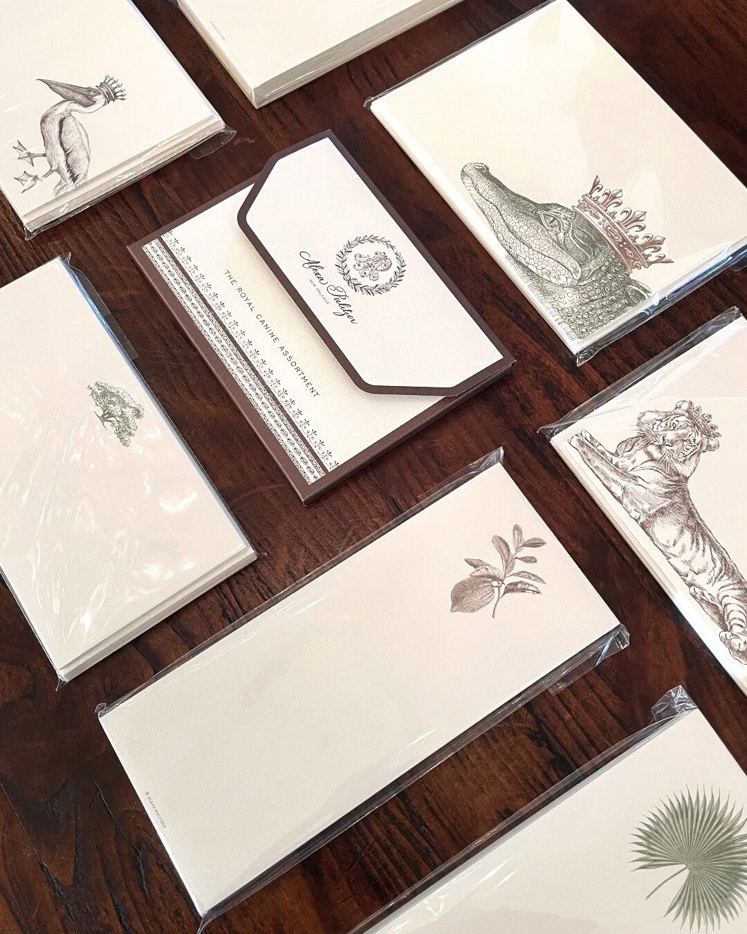 Highlighting the collection of @alexapulitzer currently available in our showroom for all of your stationery needs this holiday season!
.
Monday to Friday 10am-5pm
Saturday, Dec. 6th 10am-3pm
.
Visit our showroom to browse are large assortment of ant