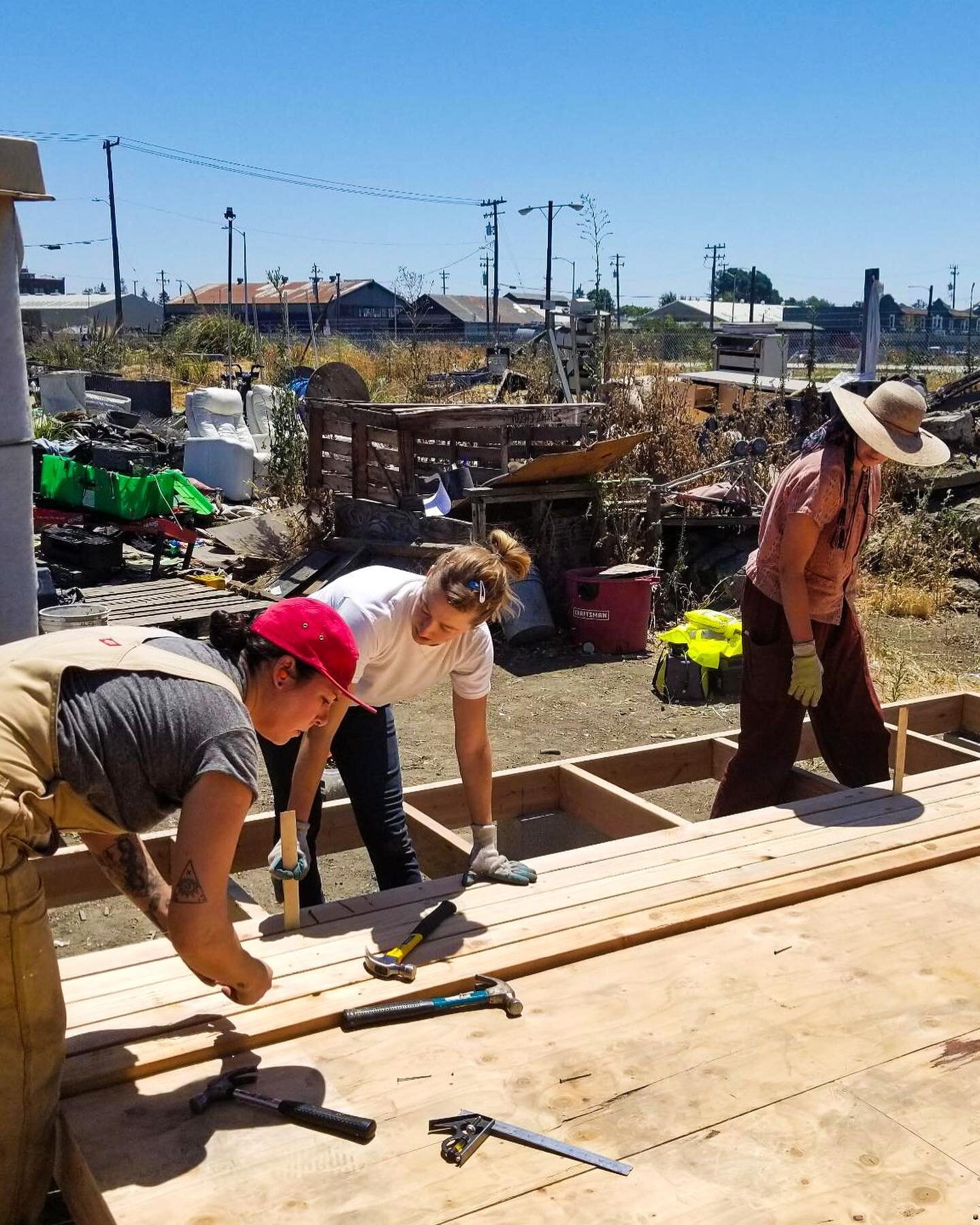 🚨Call for Volunteers!!

This Sunday we&rsquo;ll be doing a site cleanup and leveling. This is in preparation for the building of Tiny Home 13! Volunteers also needed on July 16th and 17th to help with the build 🔨 

👉Tap the Link in Bio to signup f