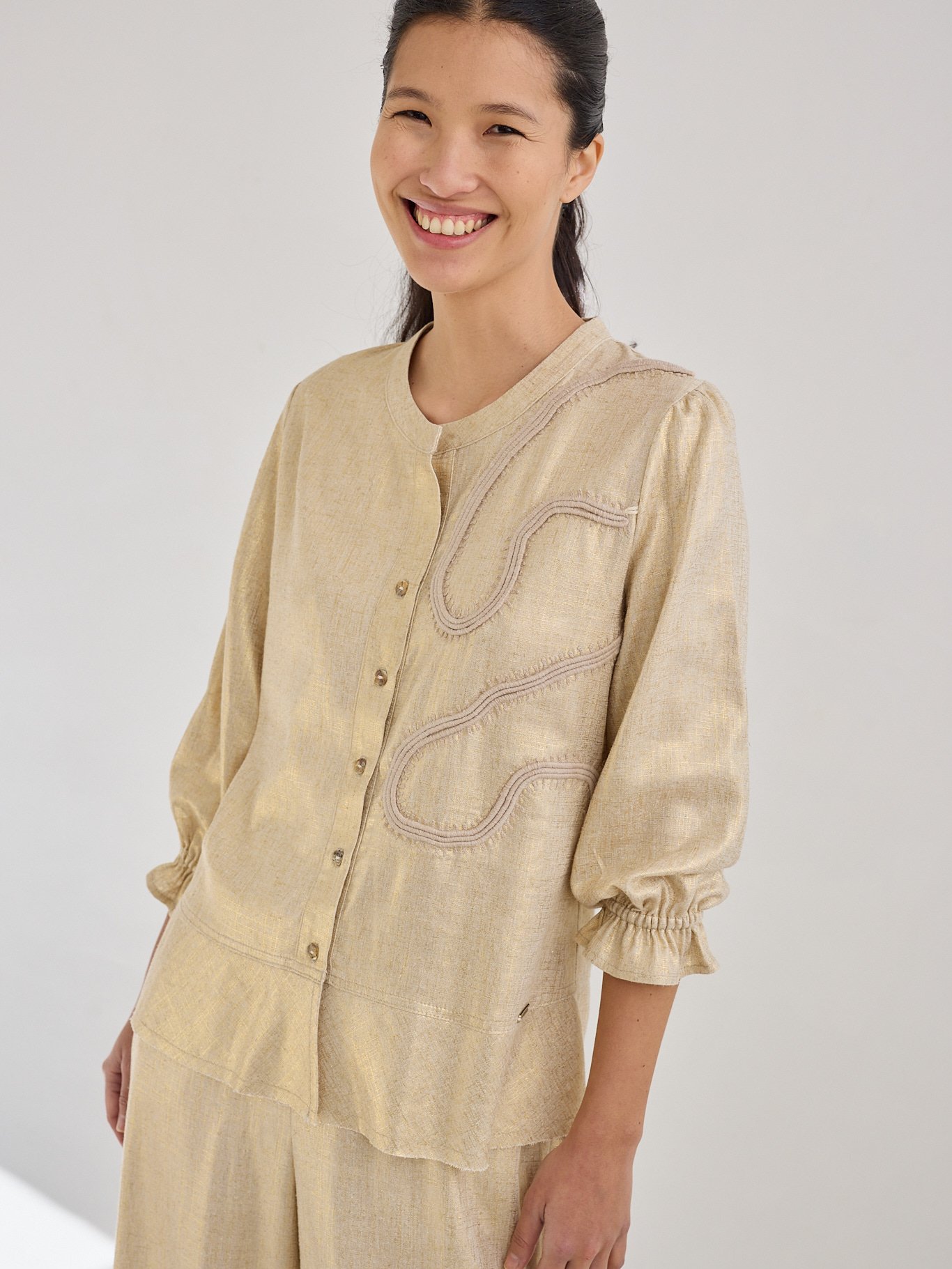 Sepi Embroidered Shirt(3).jpg