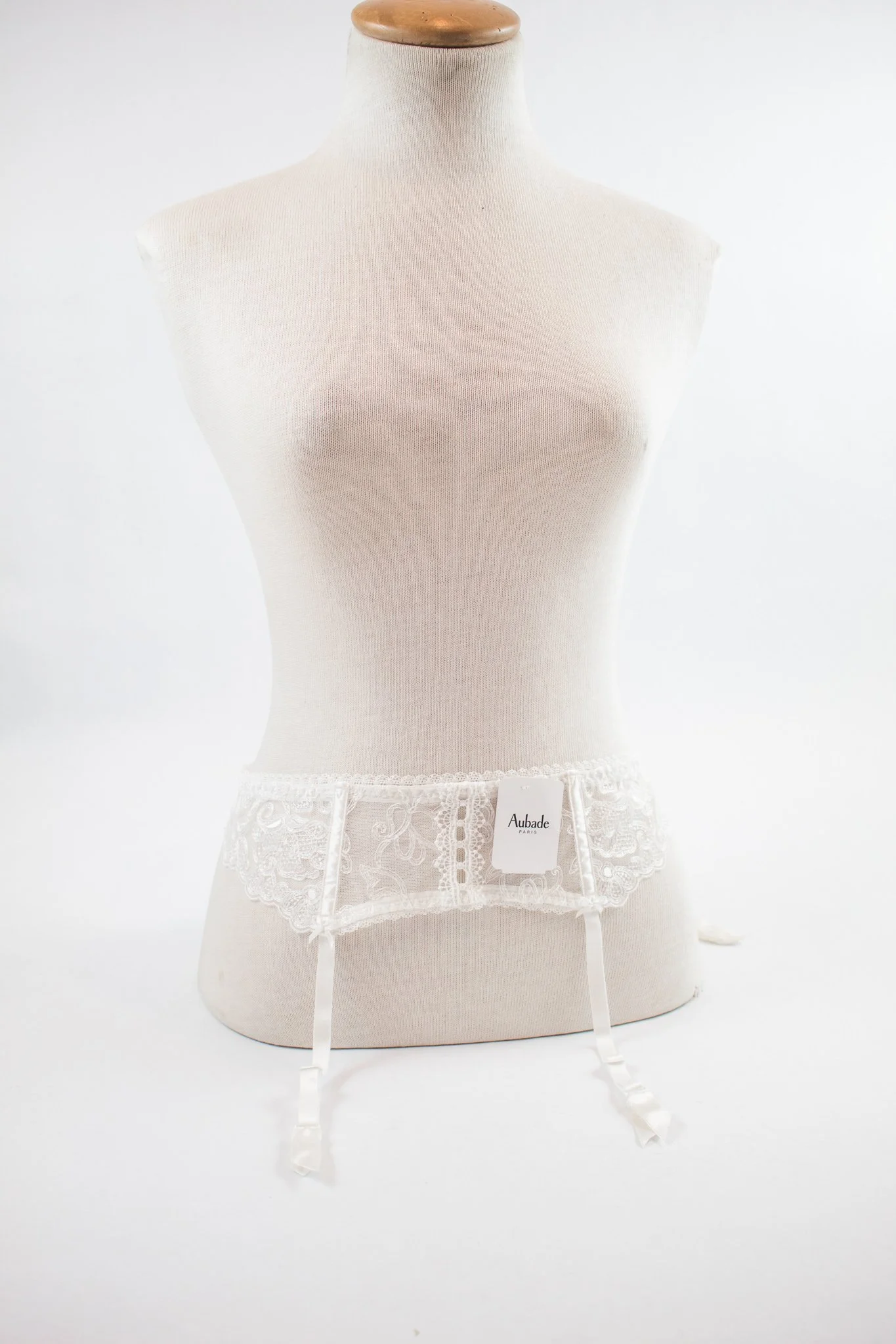 White Lace Garter Belt Jaryam White Lace Garter Belt Jaryam
