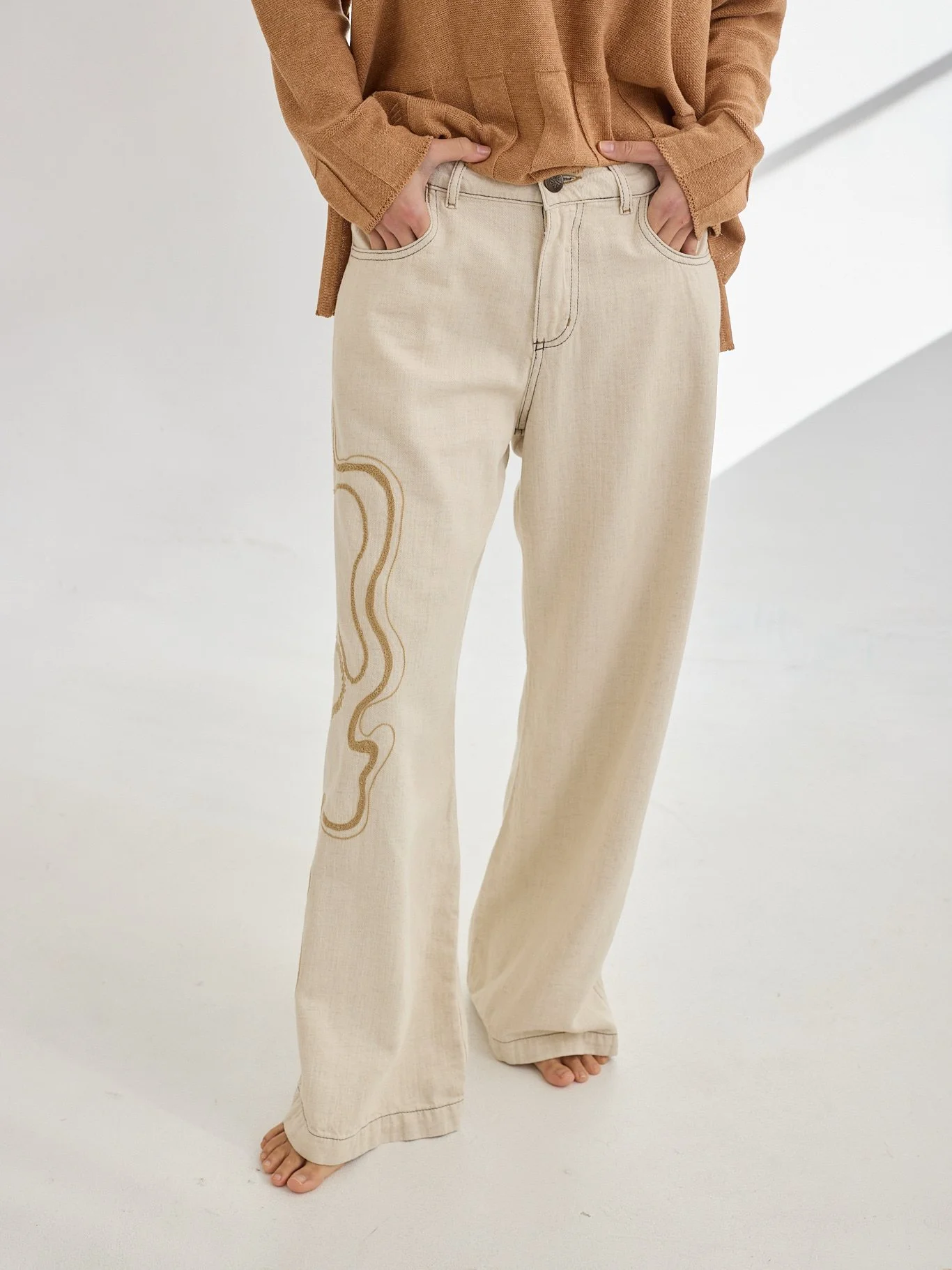 Magnes Embroidered Pant(4).jpg