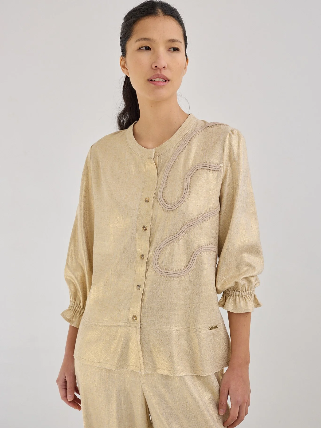 Sepi Embroidered Shirt(5).jpg